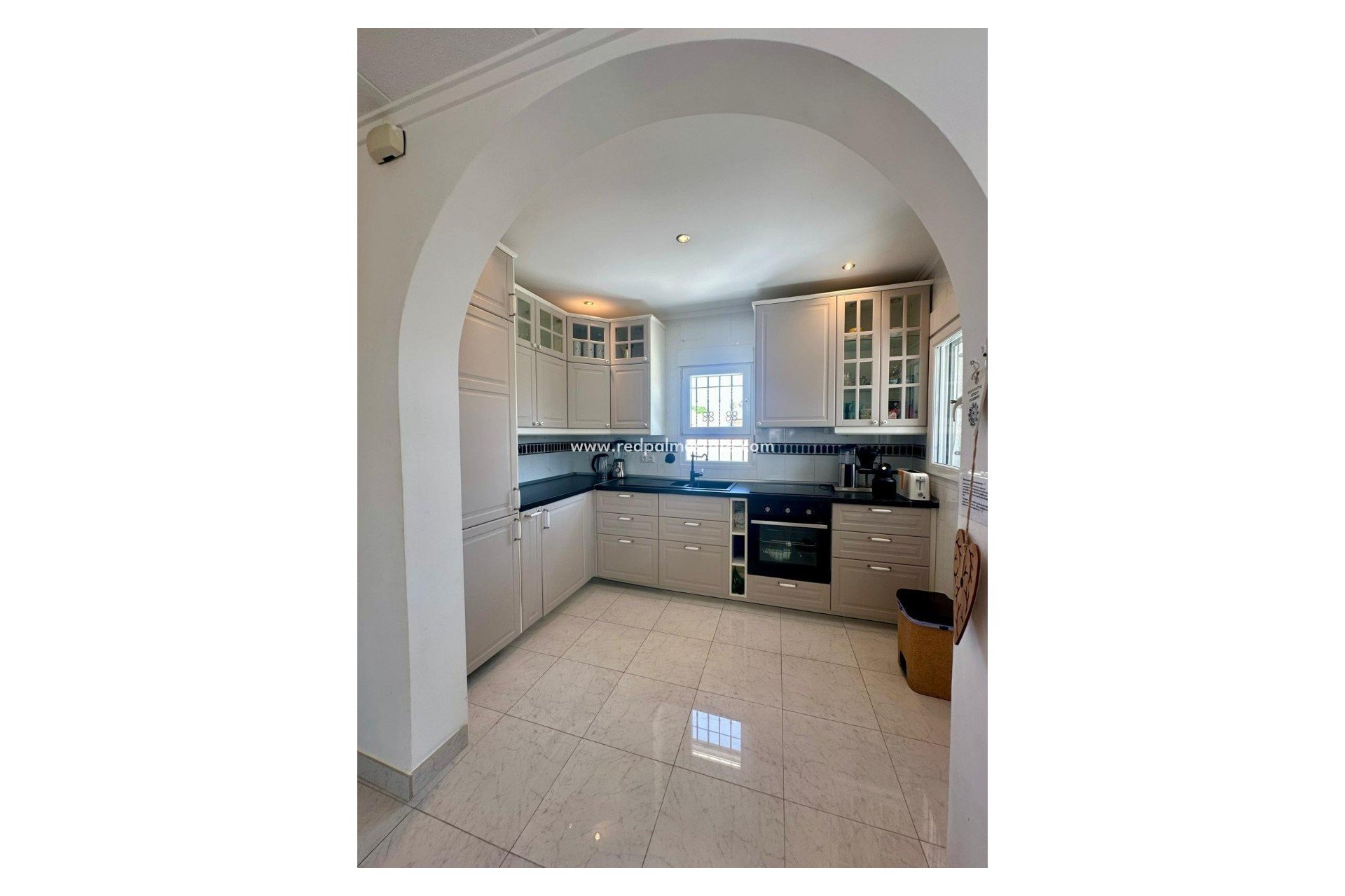 Resale - Villa -
Torrevieja - La Siesta - El Salado -  Torreta