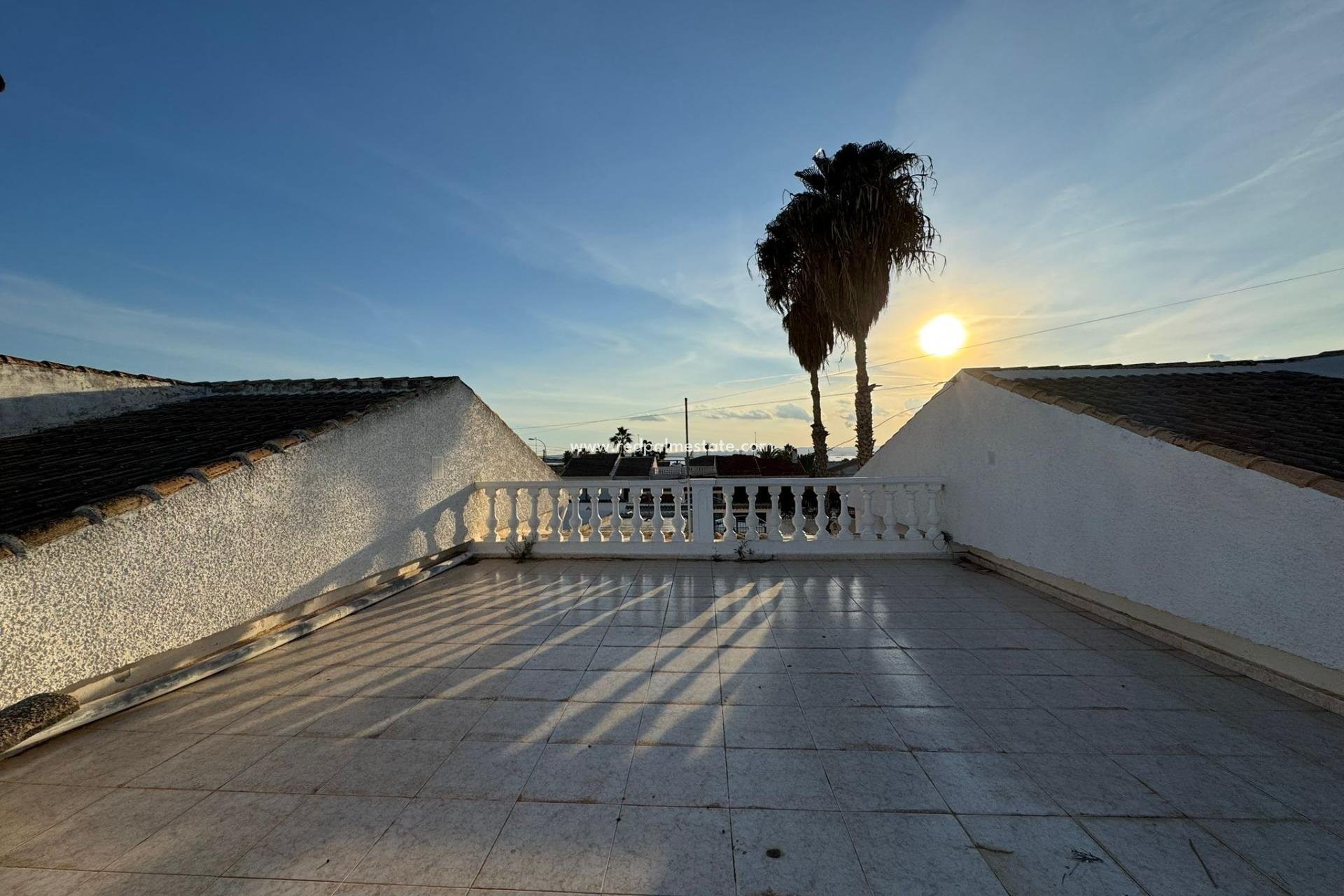 Resale - Villa -
Torrevieja - La Siesta - El Salado -  Torreta