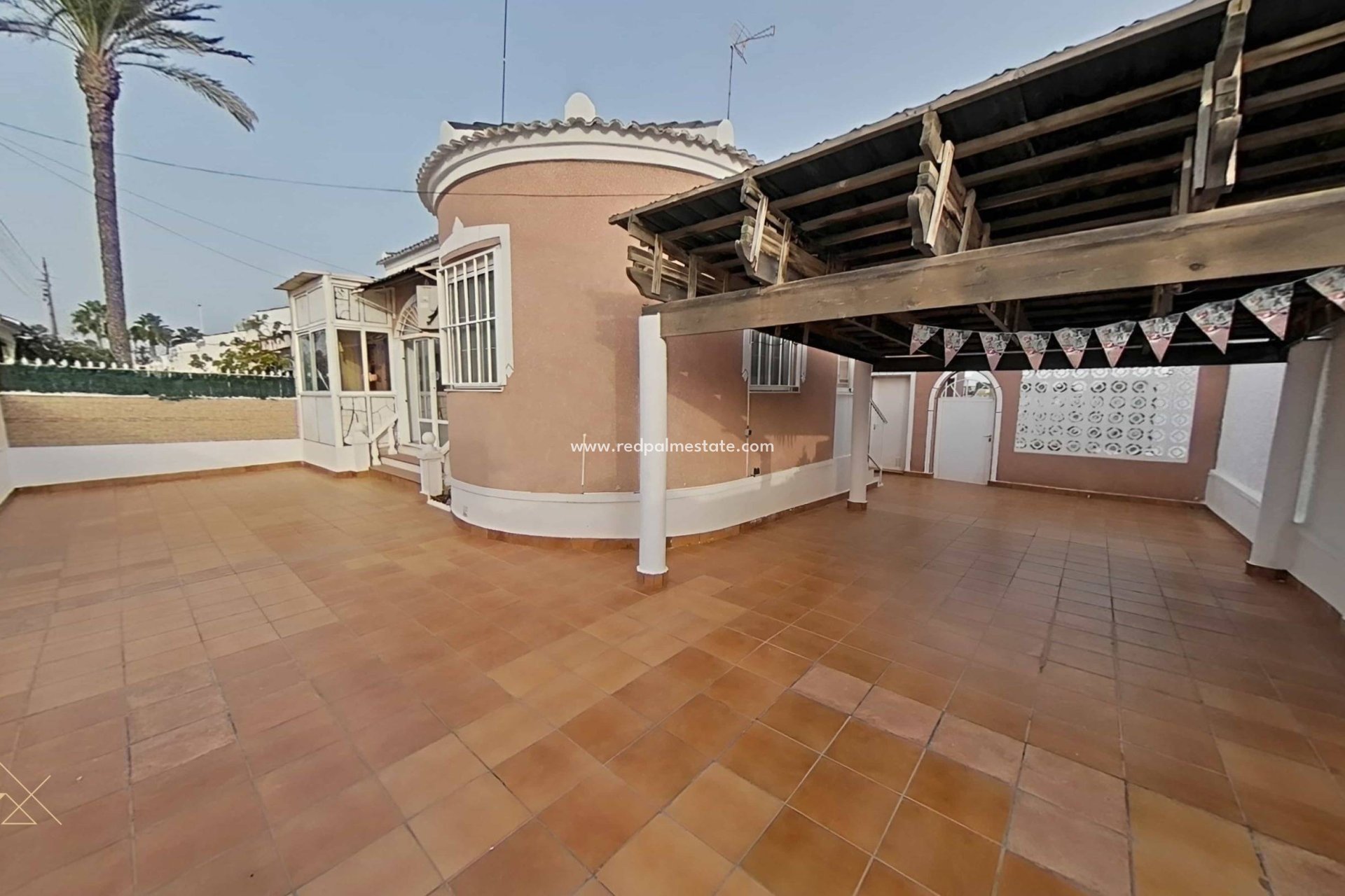 Resale - Villa -
Torrevieja - La Siesta - El Salado -  Torreta