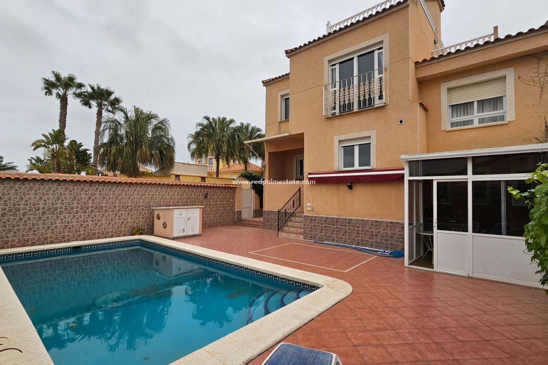 Resale - Villa -
Torrevieja - La Siesta - El Salado -  Torreta