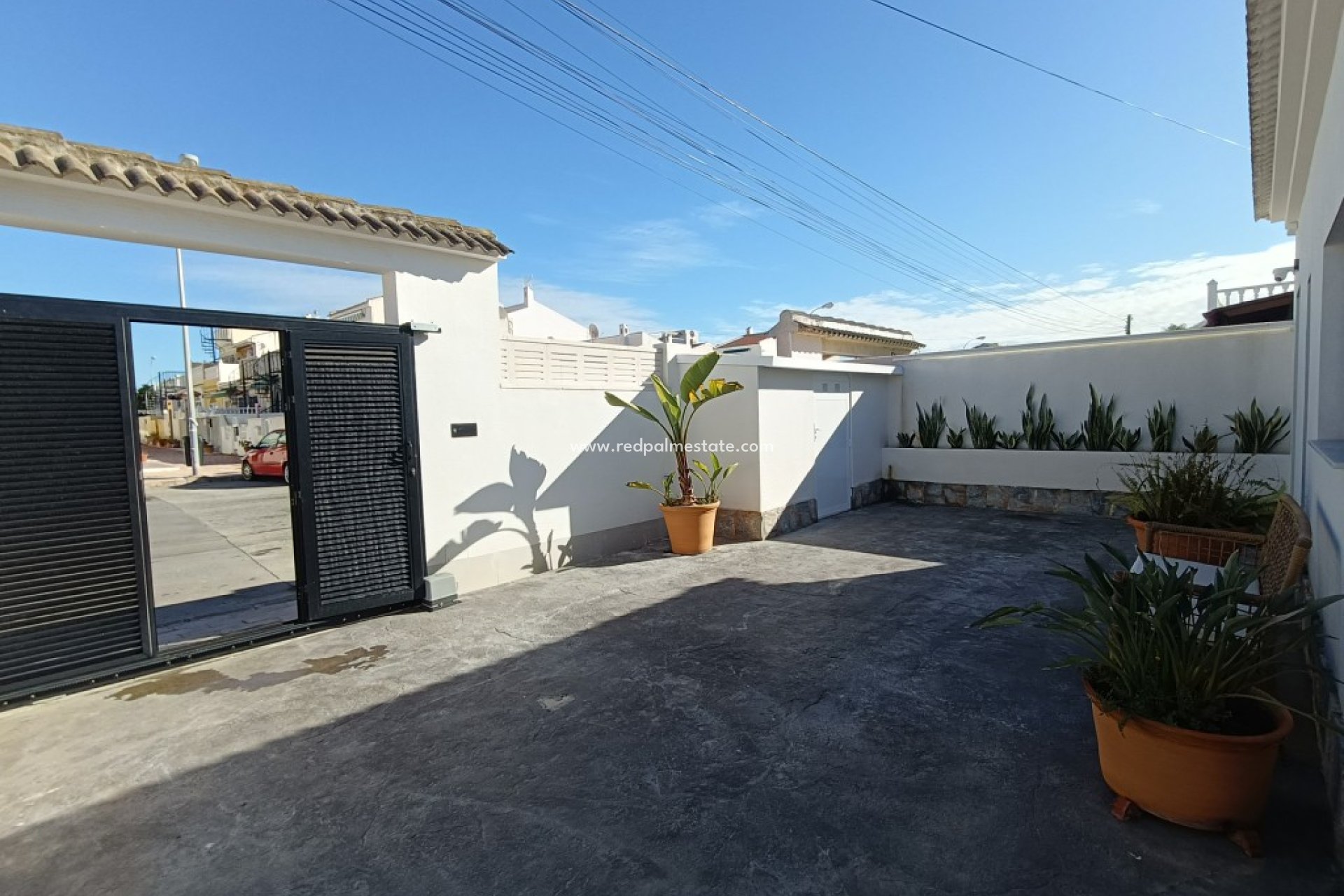 Resale - Villa -
Torrevieja - La Siesta - El Salado - Torreta