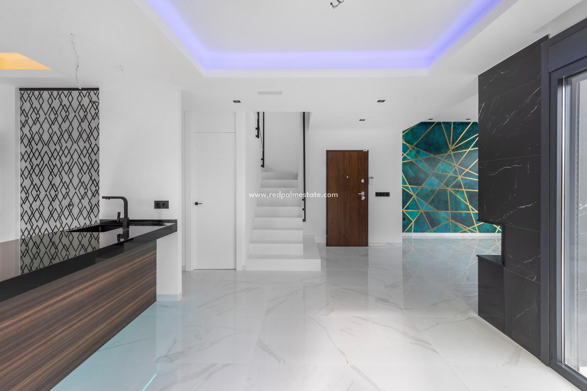 Resale - Villa -
Torrevieja - La Siesta - El Salado - Torreta