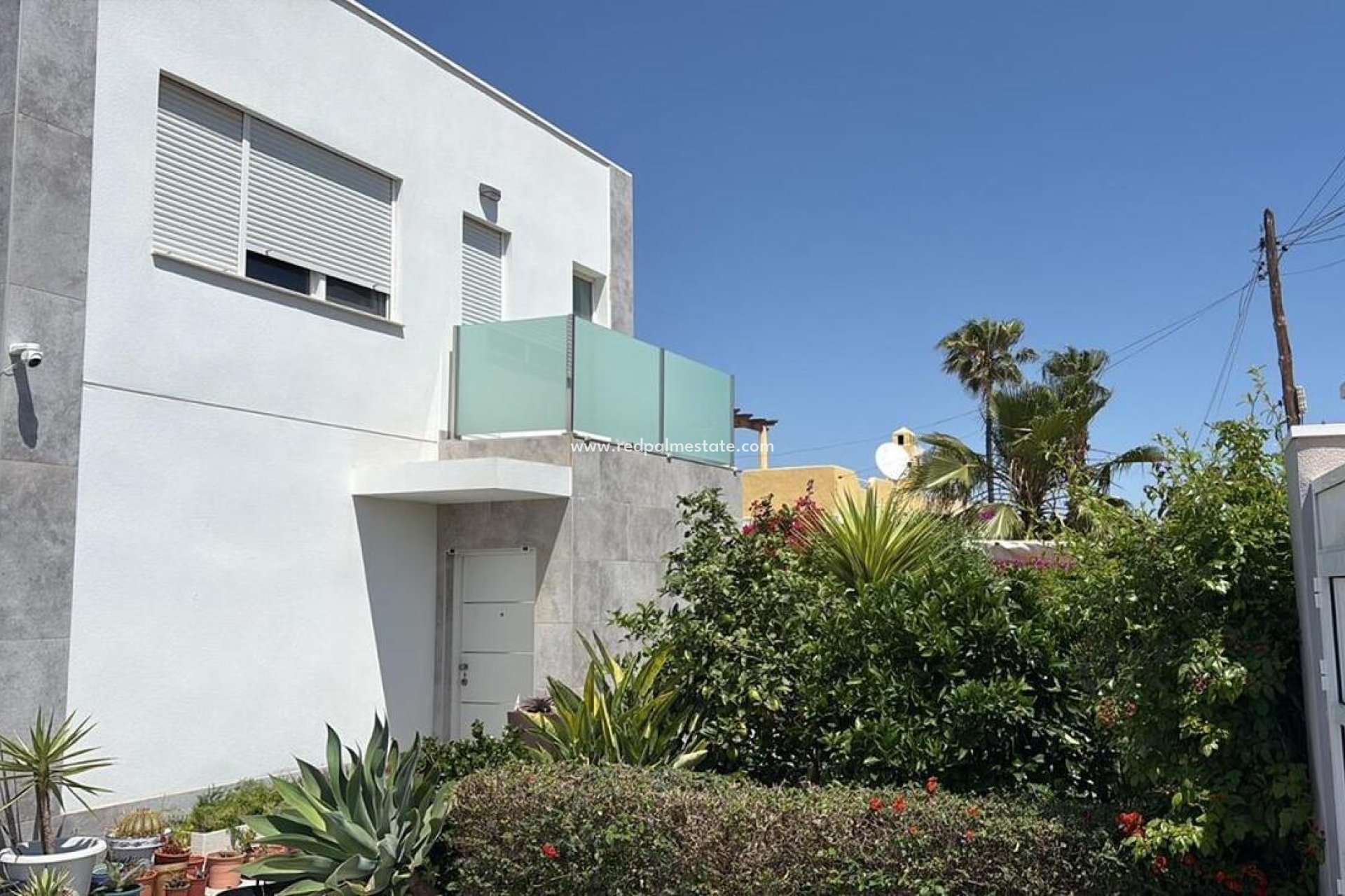 Resale - Villa -
Torrevieja - La Siesta - El Salado - Torreta