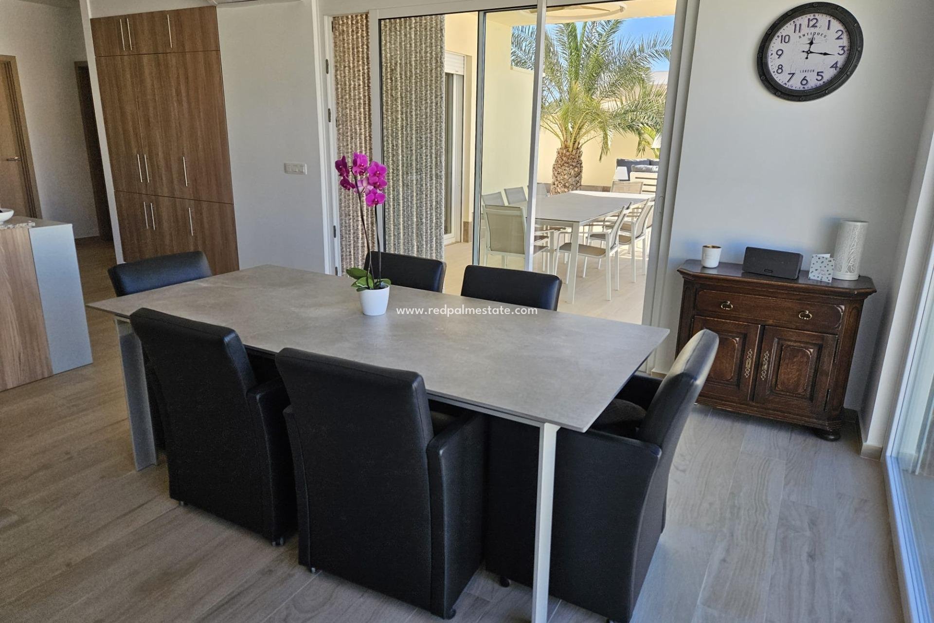 Resale - Villa -
Torrevieja - La Siesta - El Salado - Torreta