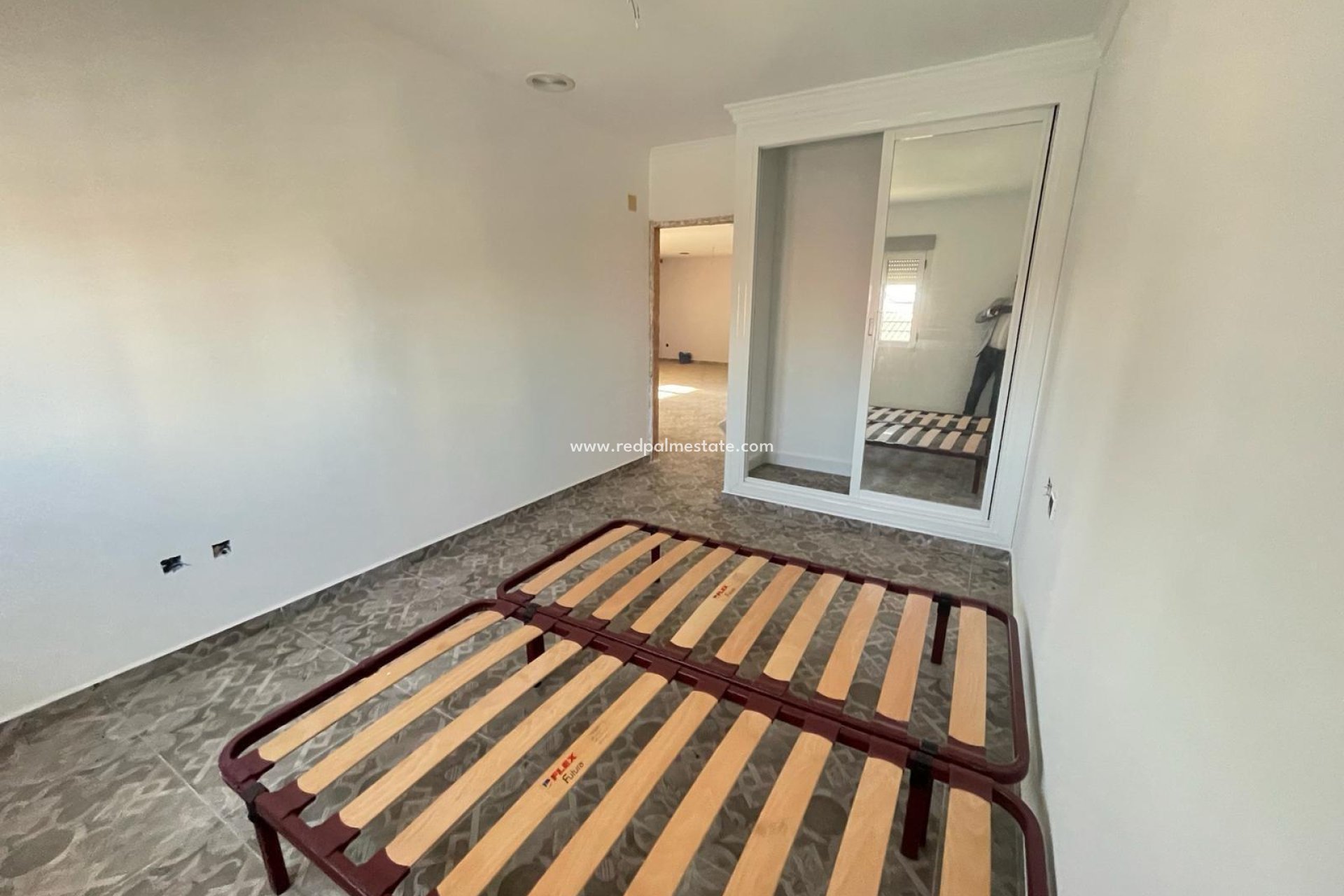 Resale - Villa -
Torrevieja - La Siesta - El Salado - Torreta