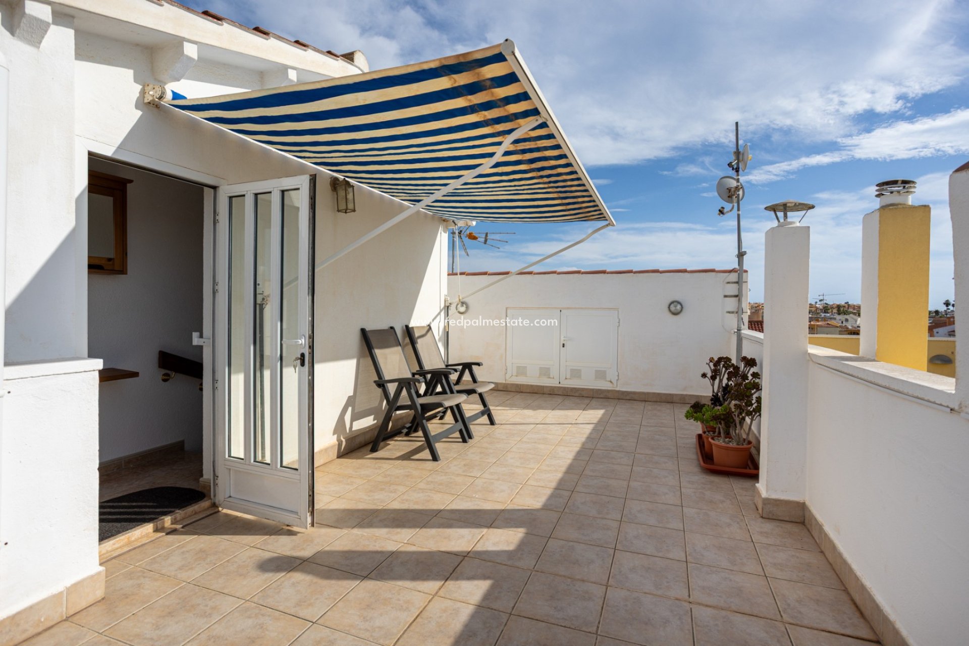 Resale - Villa -
Torrevieja - La siesta