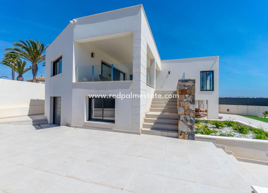 Resale - Villa -
Torrevieja - La Veleta