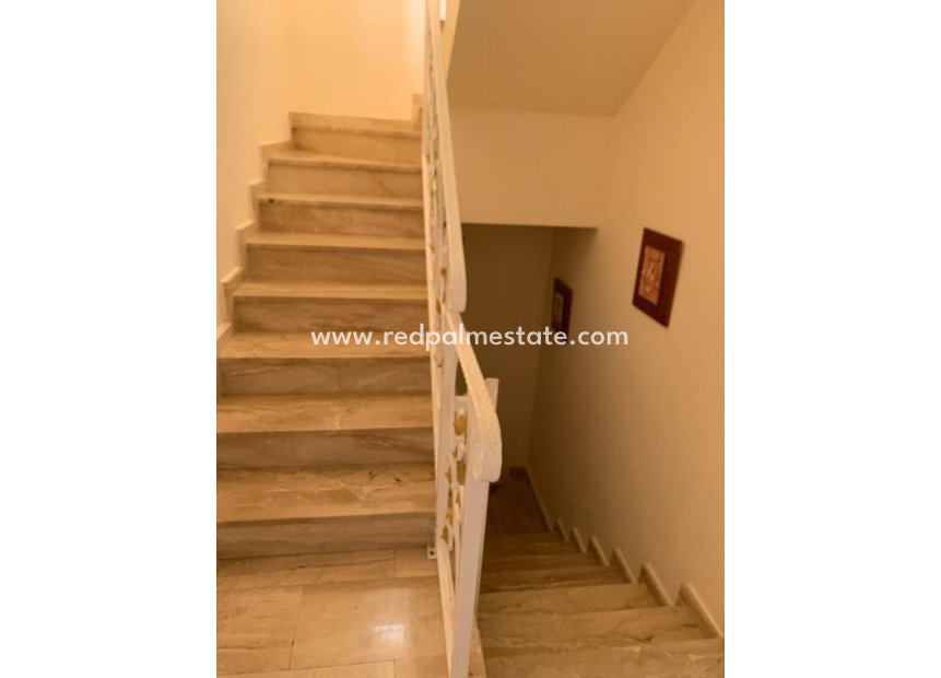 Resale - Villa -
Torrevieja - Los Altos