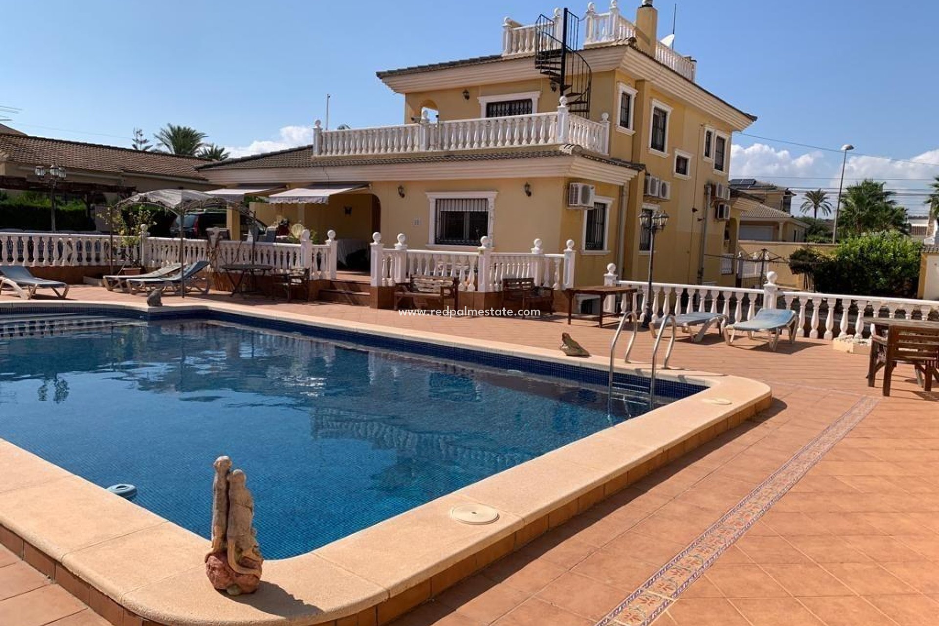 Resale - Villa -
Torrevieja - Los Altos