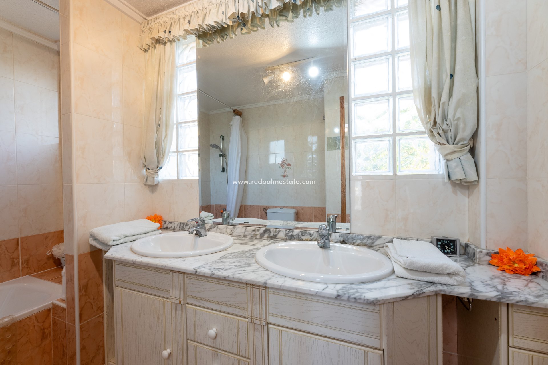 Resale - Villa -
Torrevieja - Los Altos