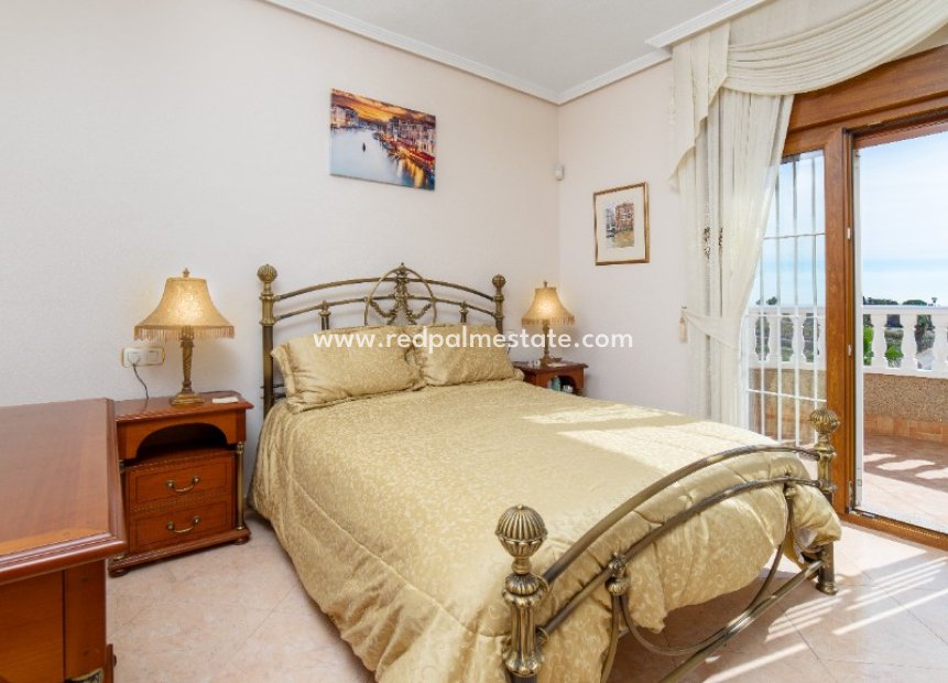 Resale - Villa -
Torrevieja - Los Altos