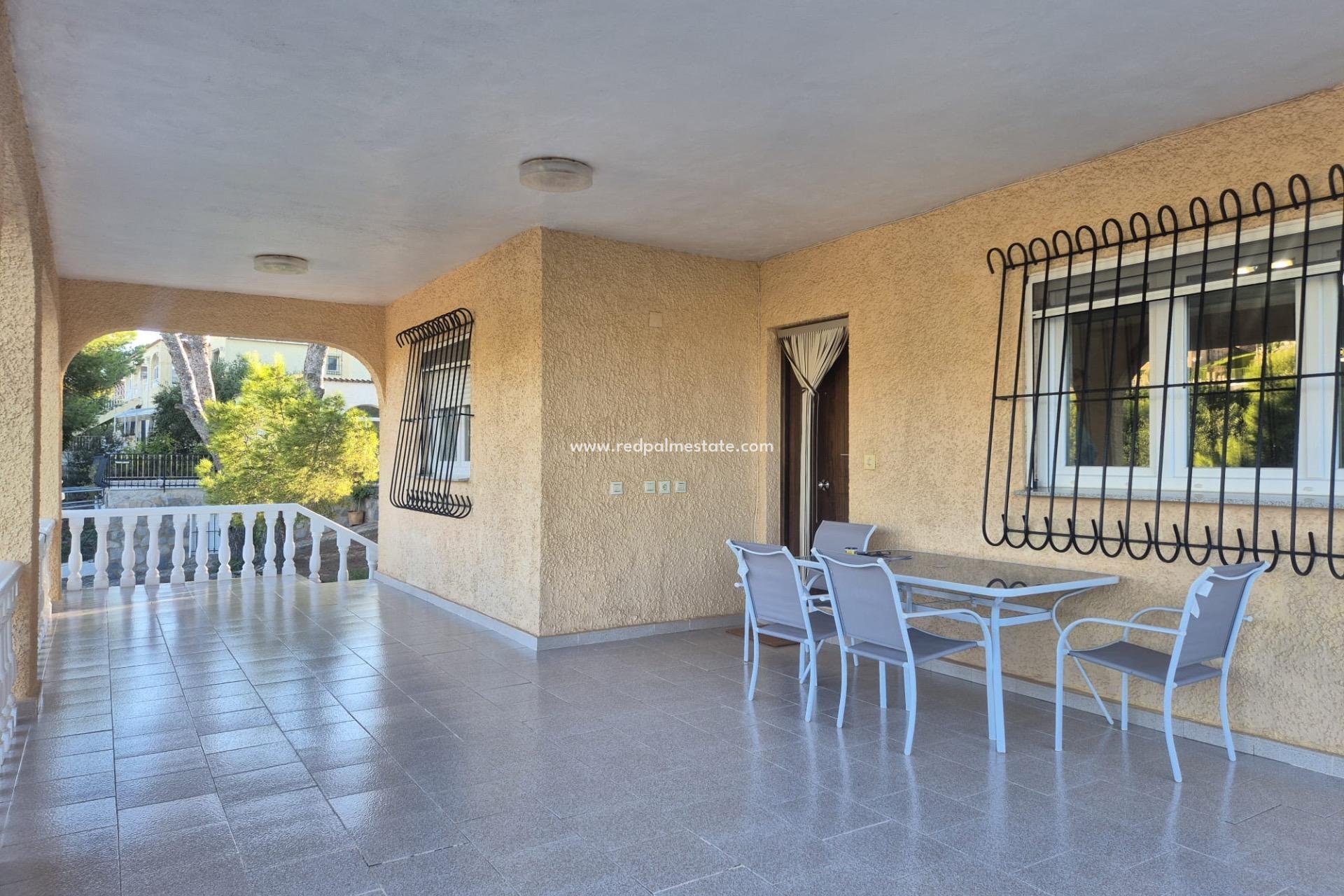 Resale - Villa -
Torrevieja - Los balcones