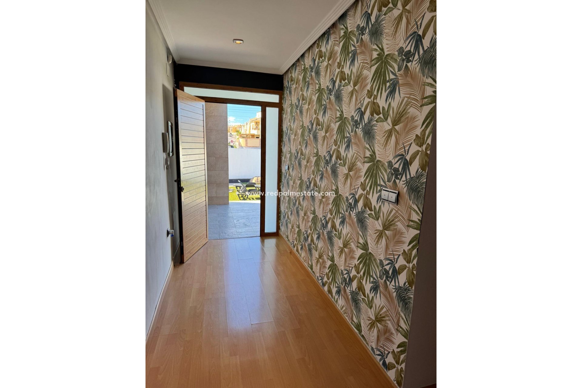 Resale - Villa -
Torrevieja - Los balcones