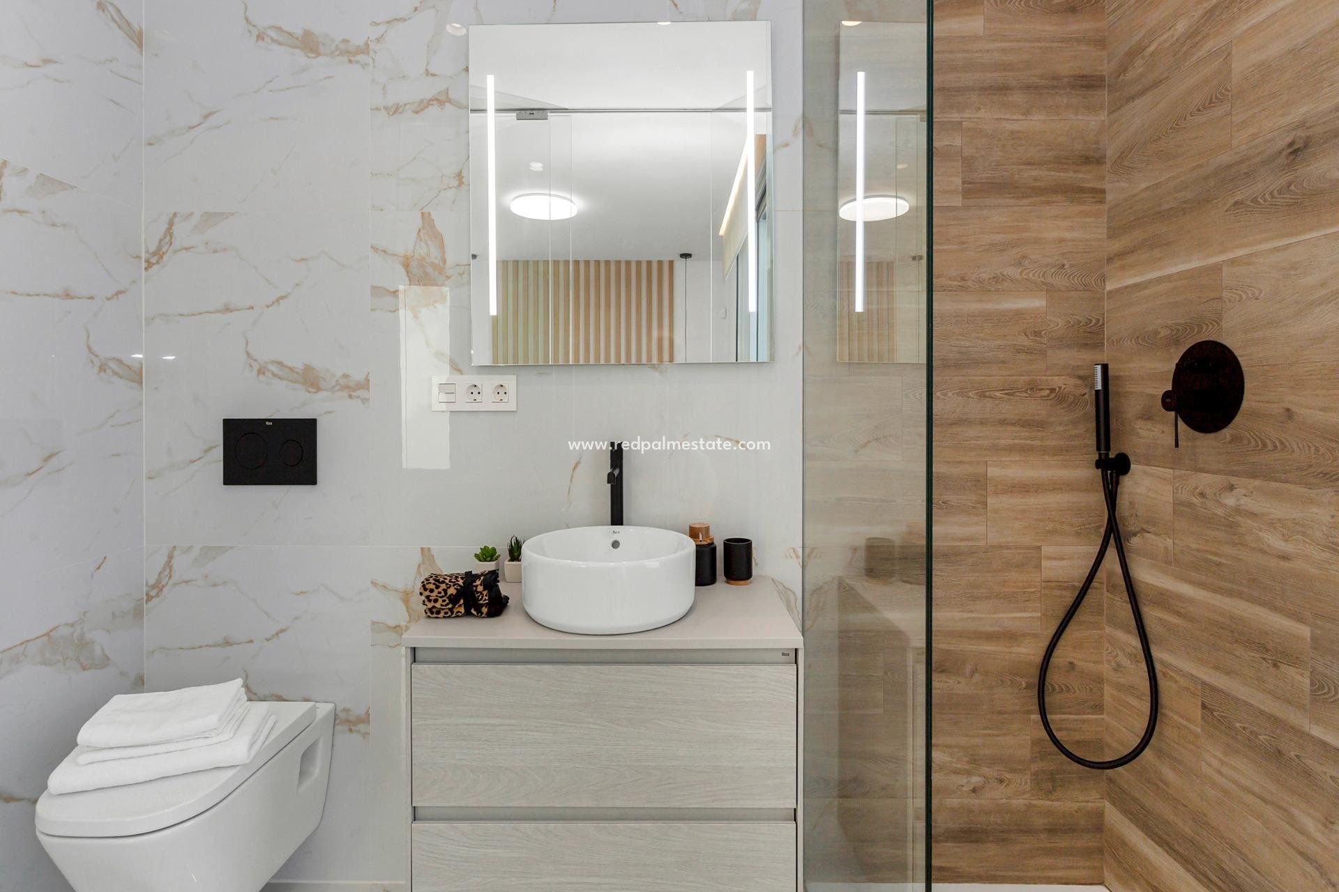 Resale - Villa -
Torrevieja - Los balcones