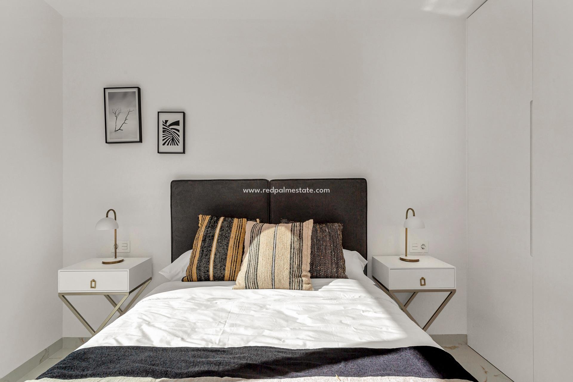 Resale - Villa -
Torrevieja - Los balcones