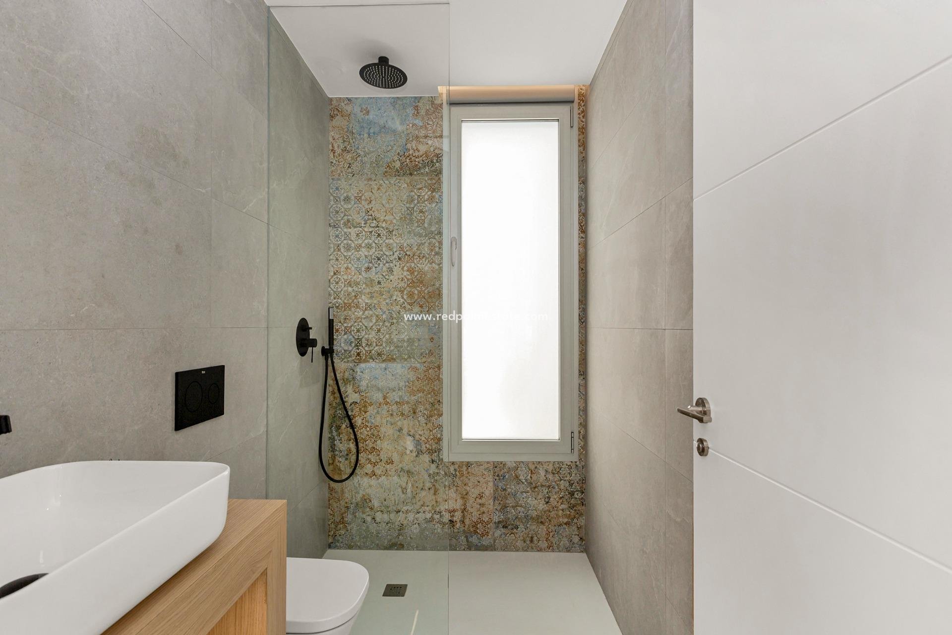 Resale - Villa -
Torrevieja - Los balcones