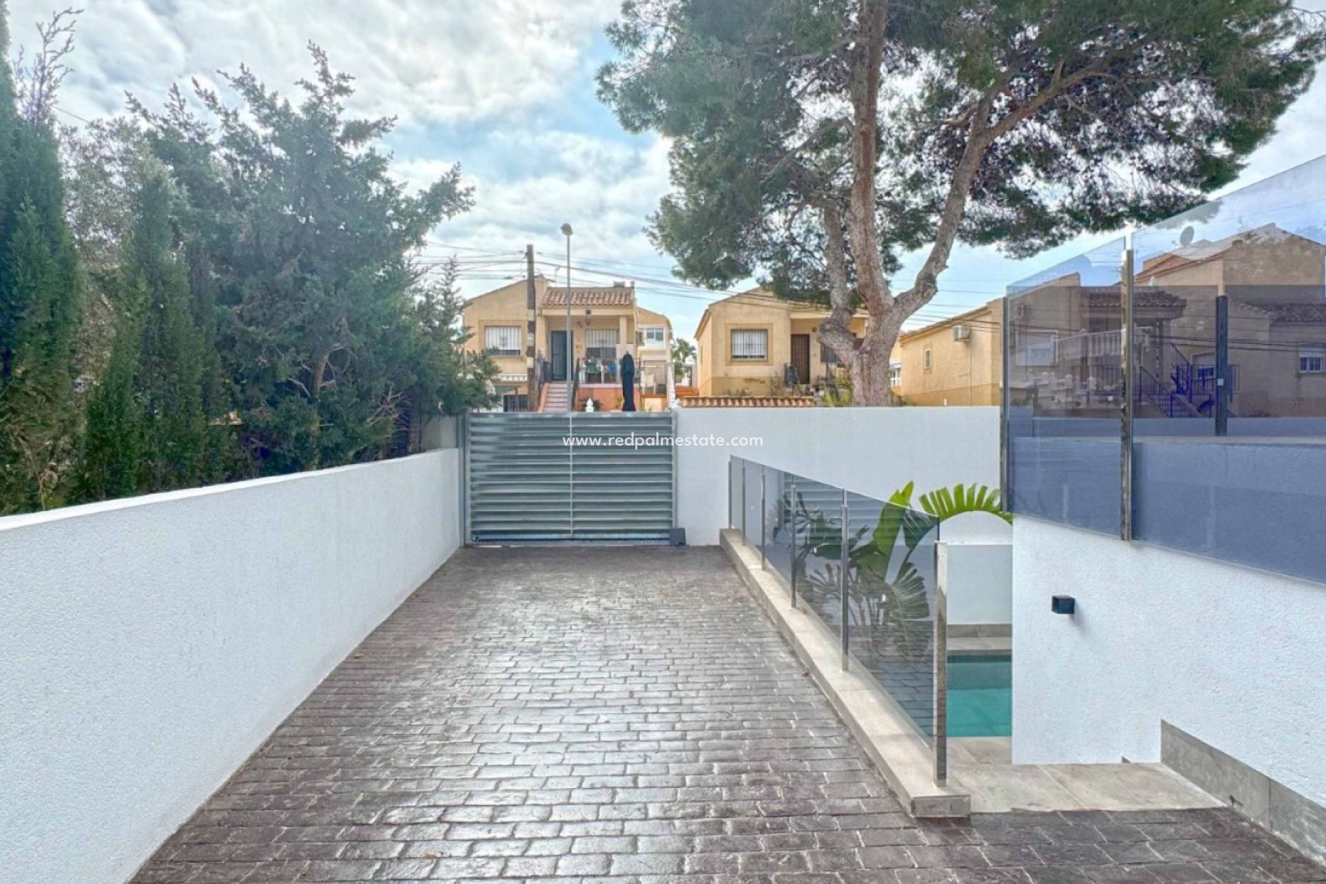 Resale - Villa -
Torrevieja - Los balcones