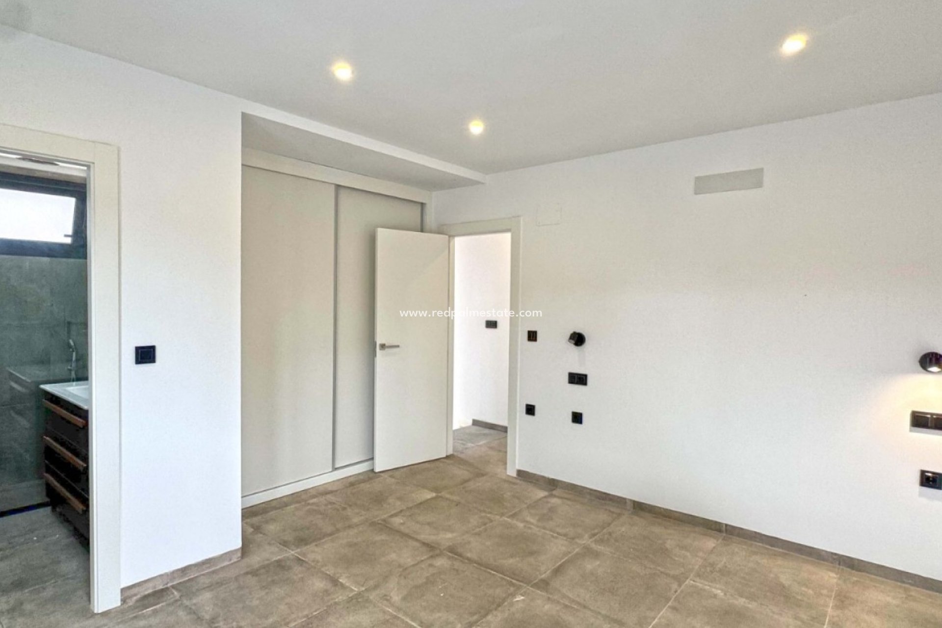 Resale - Villa -
Torrevieja - Los balcones