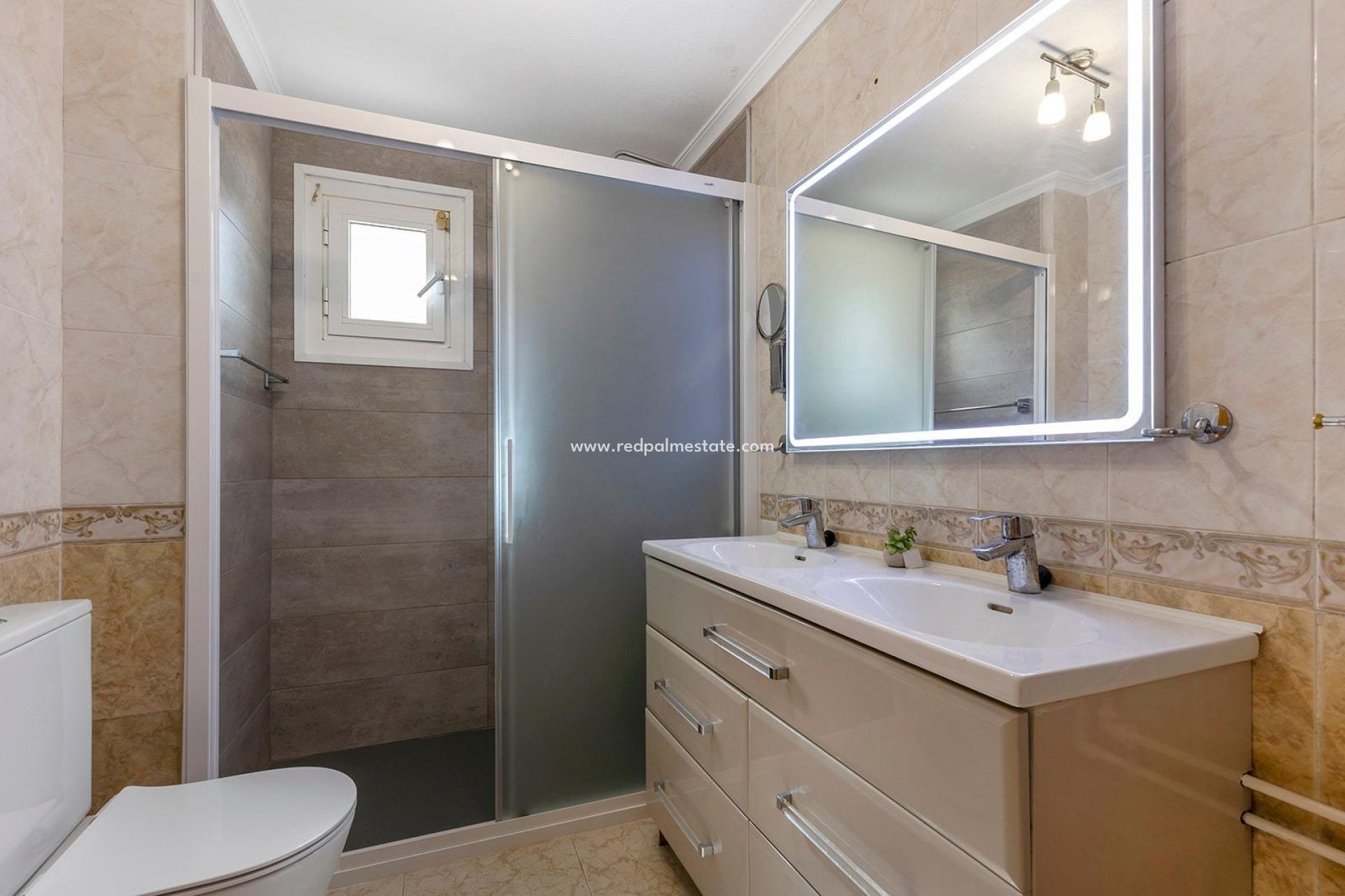 Resale - Villa -
Torrevieja - Los balcones