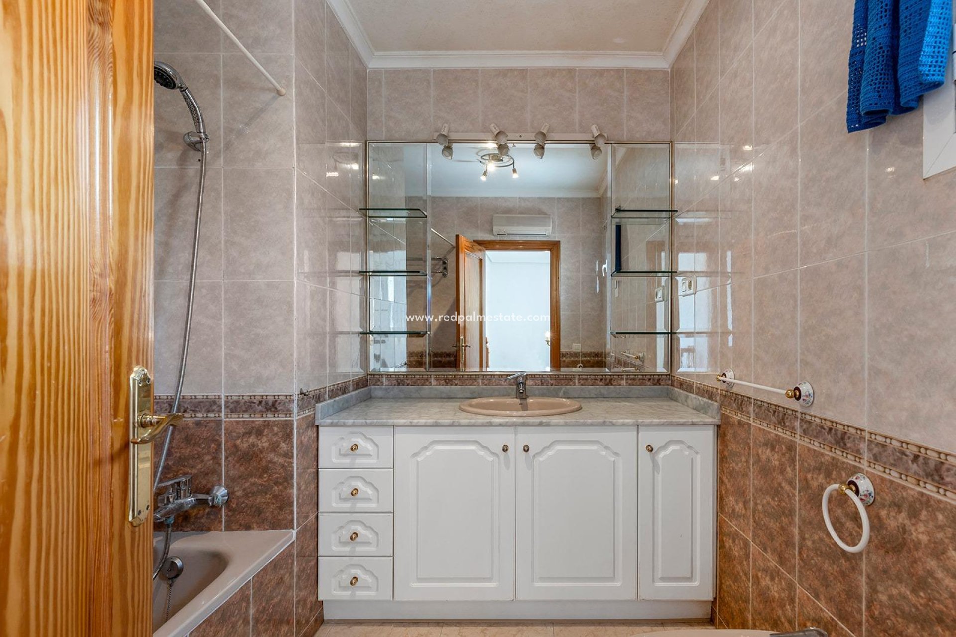 Resale - Villa -
Torrevieja - Los balcones