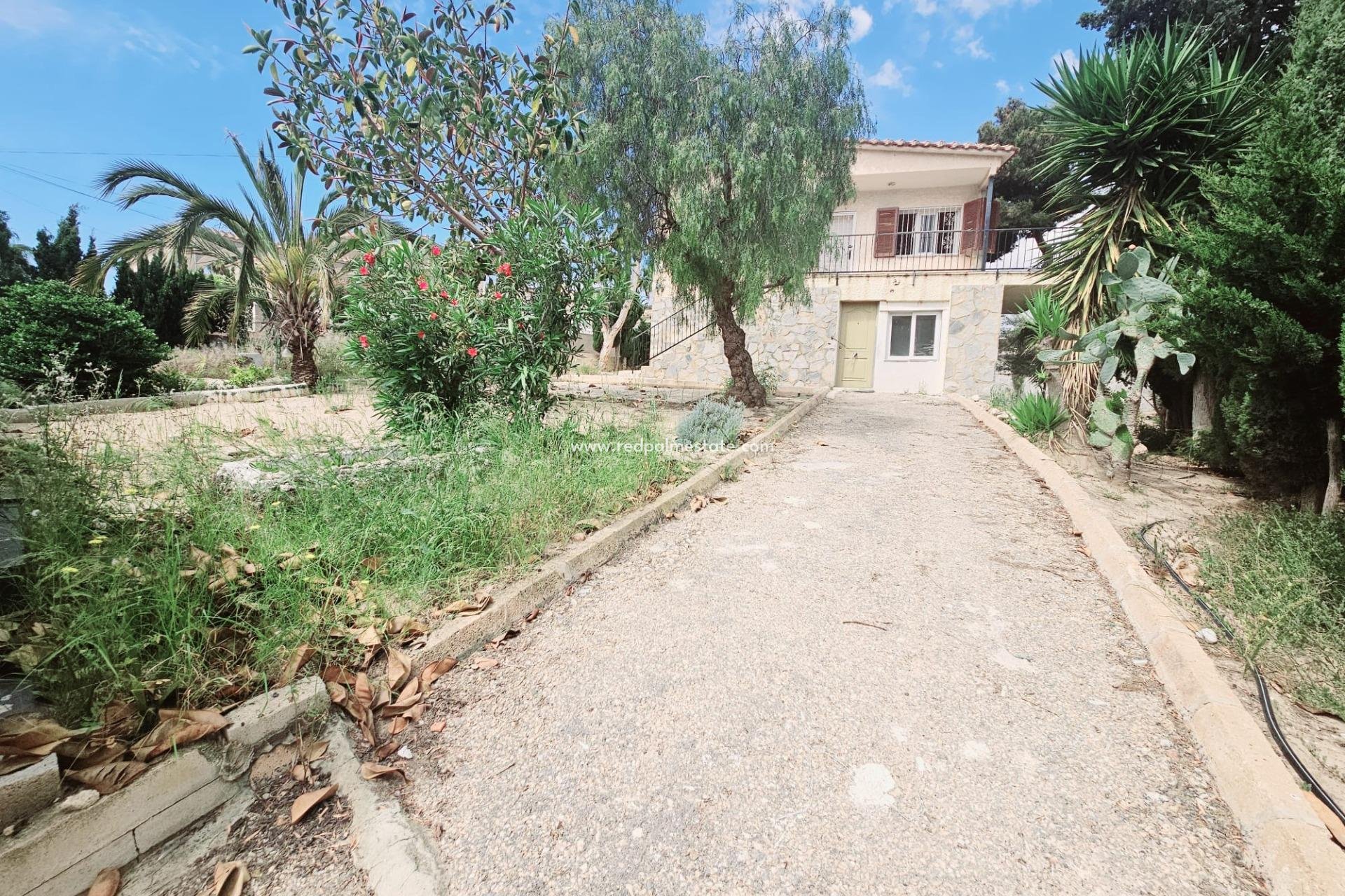 Resale - Villa -
Torrevieja - Los balcones