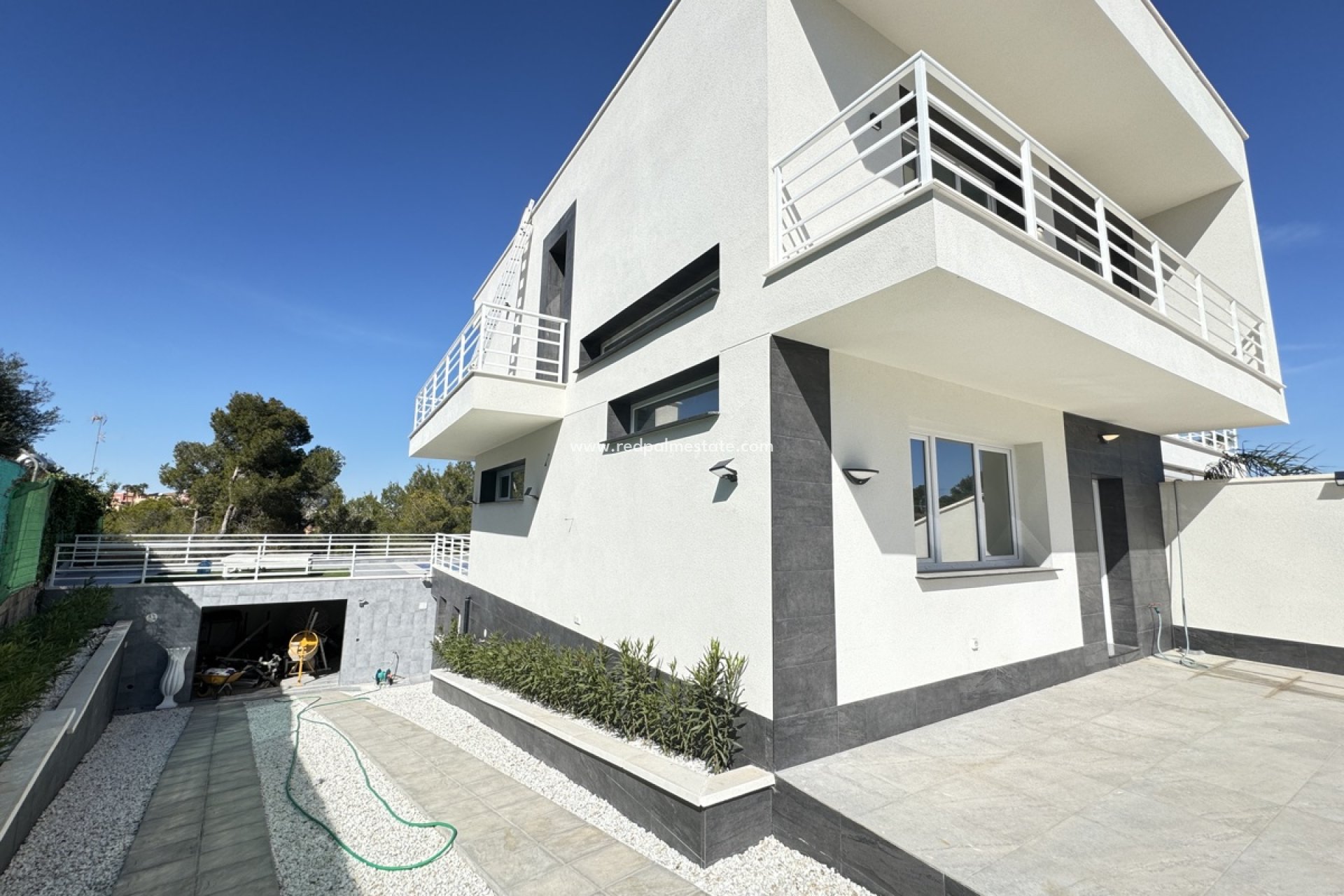 Resale - Villa -
Torrevieja - Los balcones