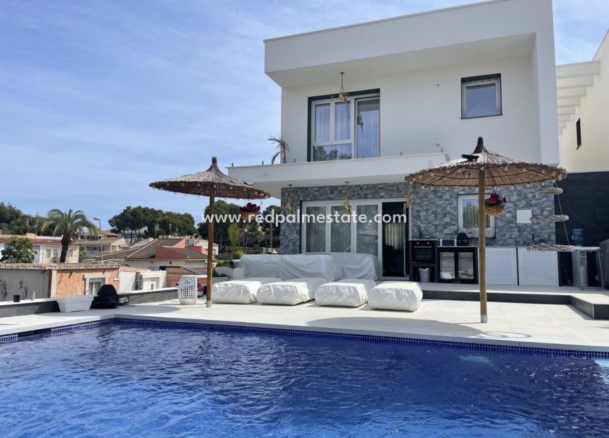 Resale - Villa -
Torrevieja - Los balcones