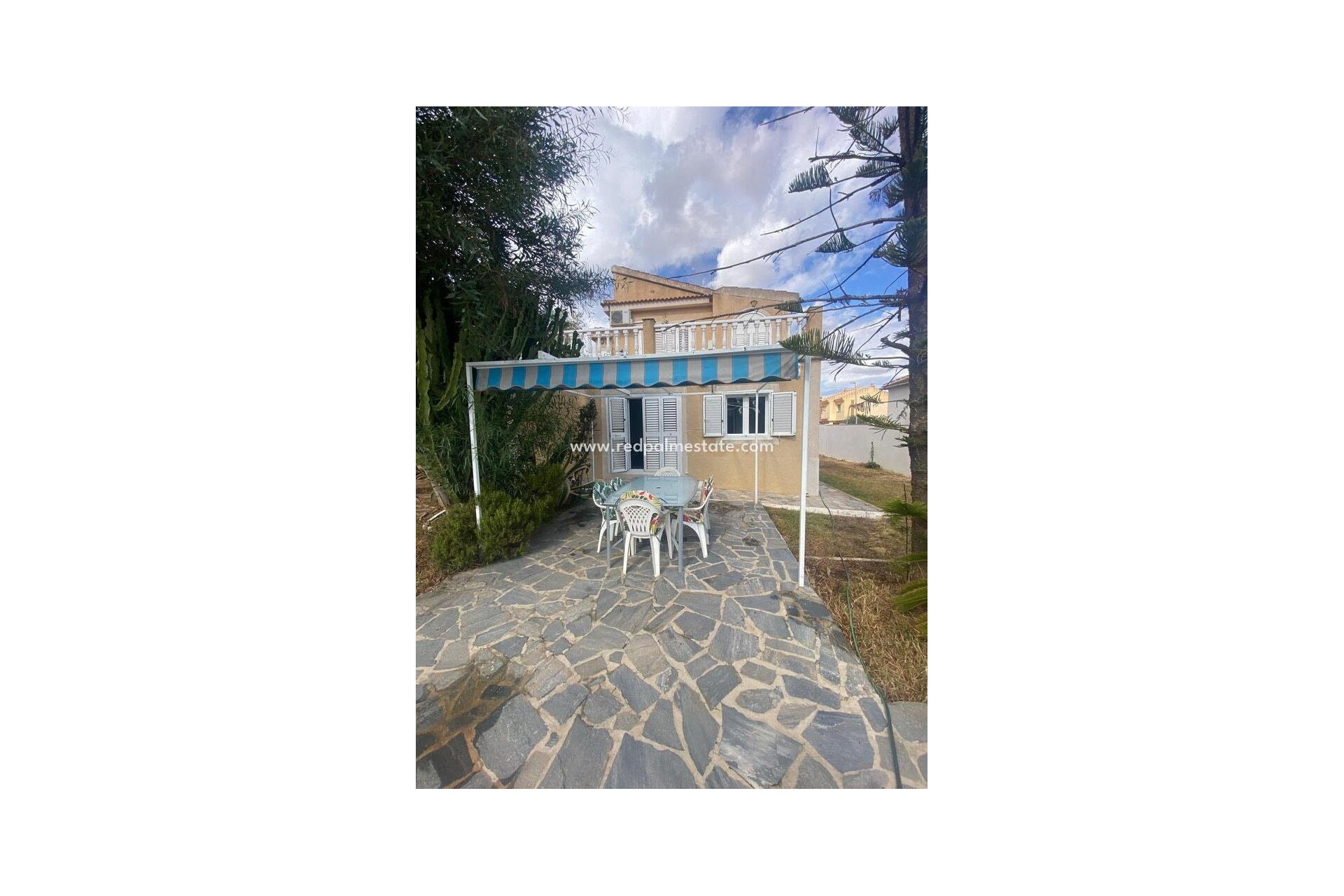 Resale - Villa -
Torrevieja - Los balcones