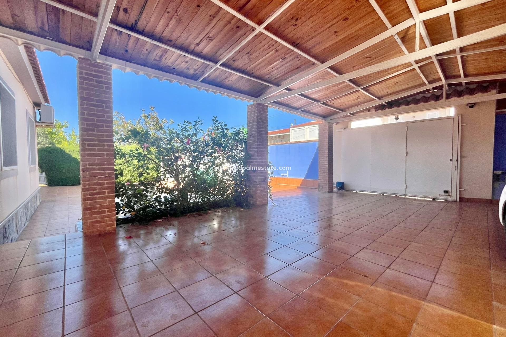 Resale - Villa -
Torrevieja - Los balcones