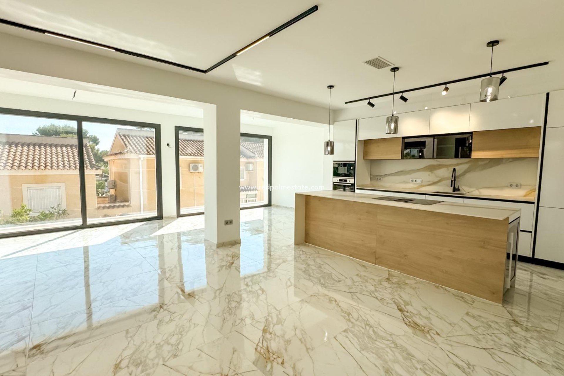 Resale - Villa -
Torrevieja - Los balcones