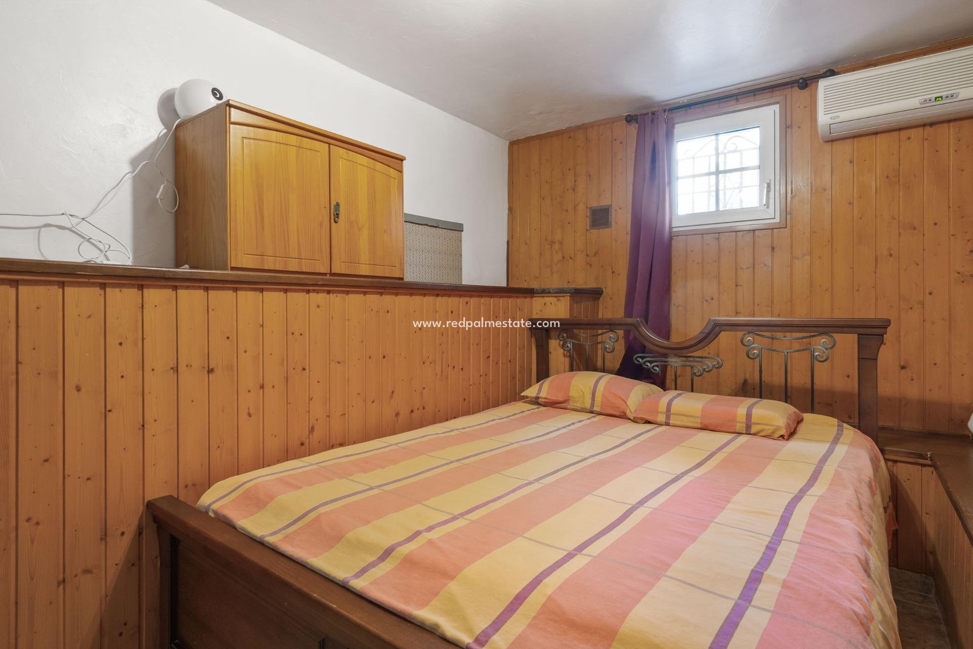 Resale - Villa -
Torrevieja - Los balcones