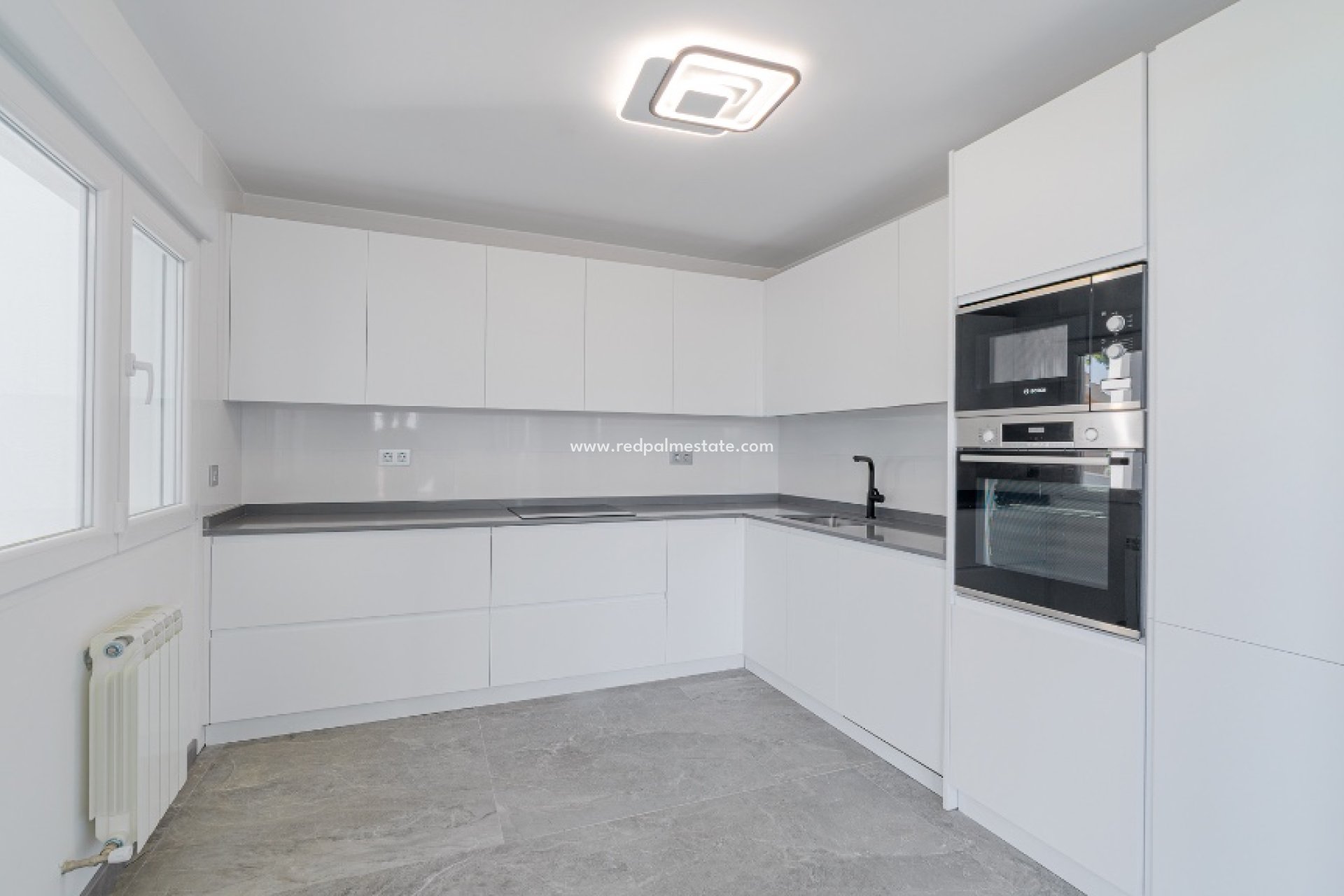 Resale - Villa -
Torrevieja - Los balcones