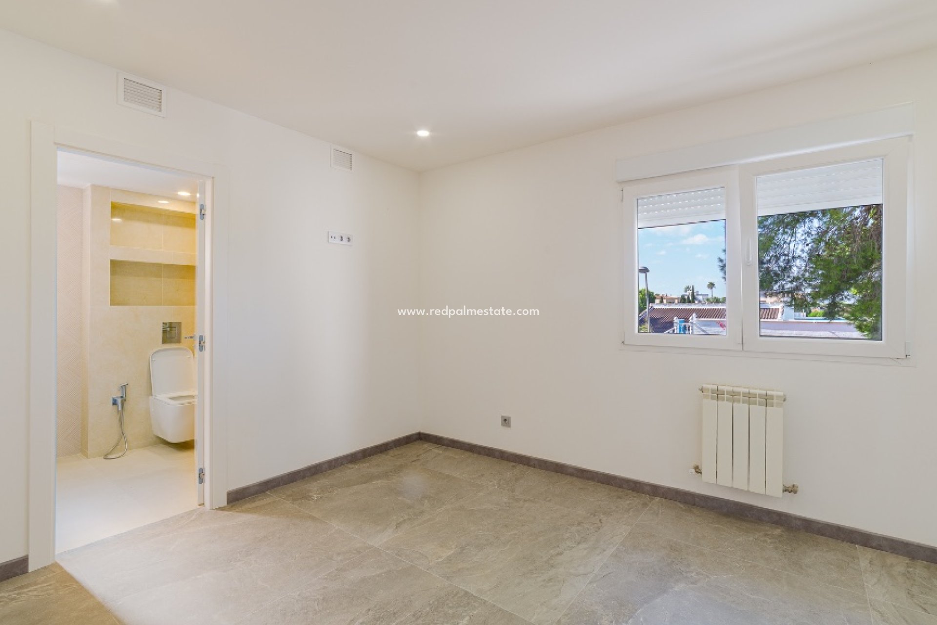 Resale - Villa -
Torrevieja - Los balcones