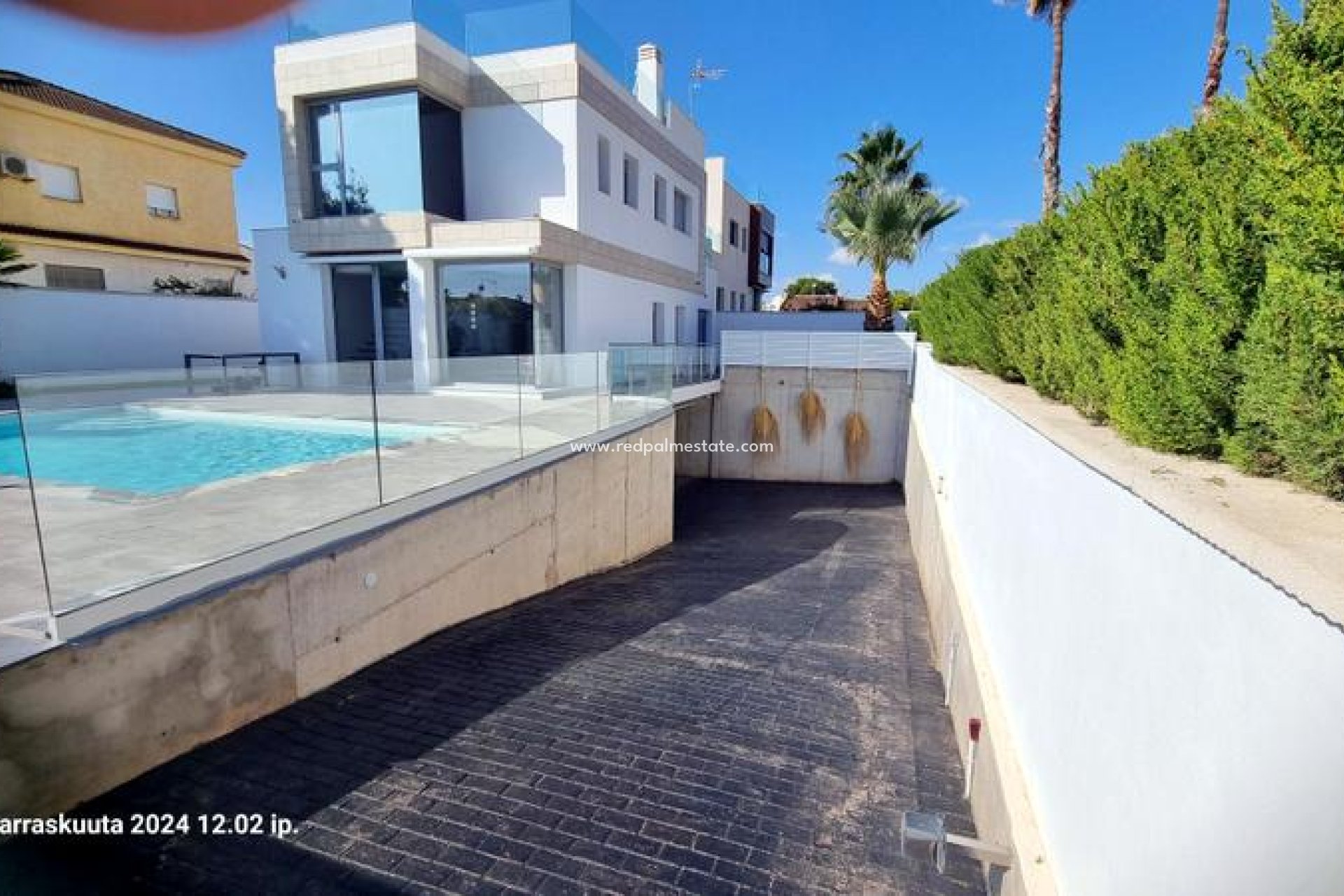 Resale - Villa -
Torrevieja - Los balcones