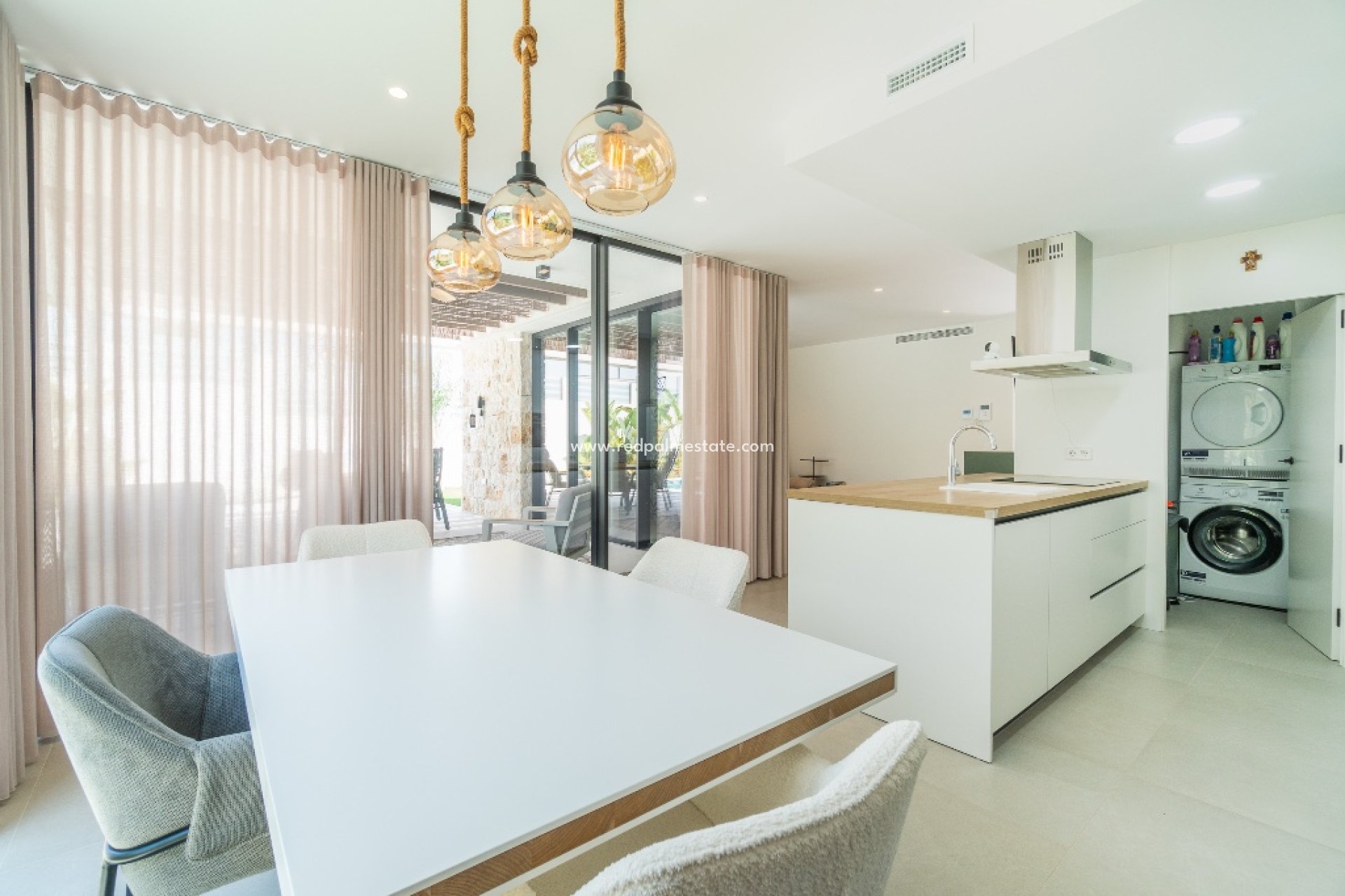 Resale - Villa -
Torrevieja - Los balcones