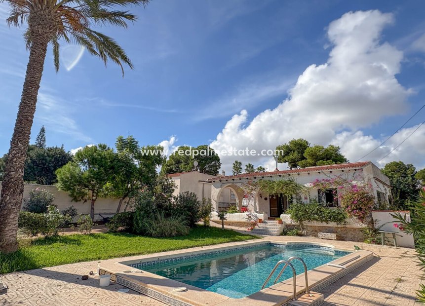 Resale - Villa -
Torrevieja - Los balcones