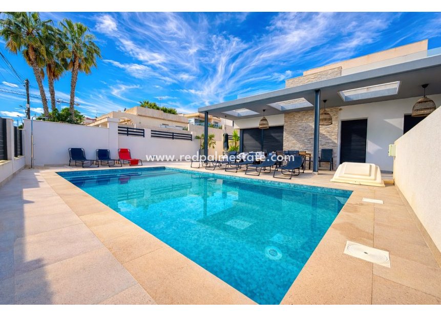 Resale - Villa -
Torrevieja - Los balcones