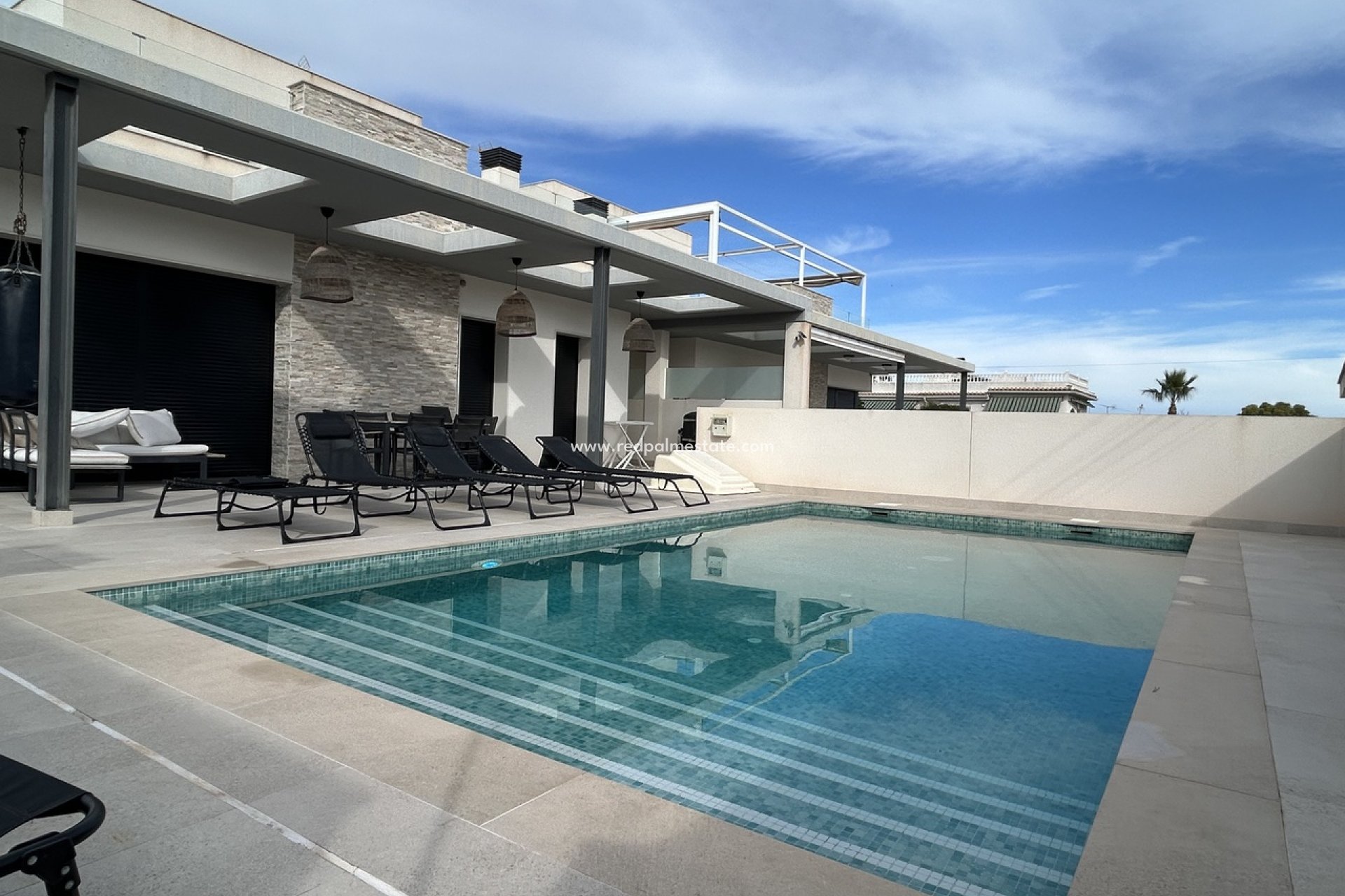 Resale - Villa -
Torrevieja - Los balcones