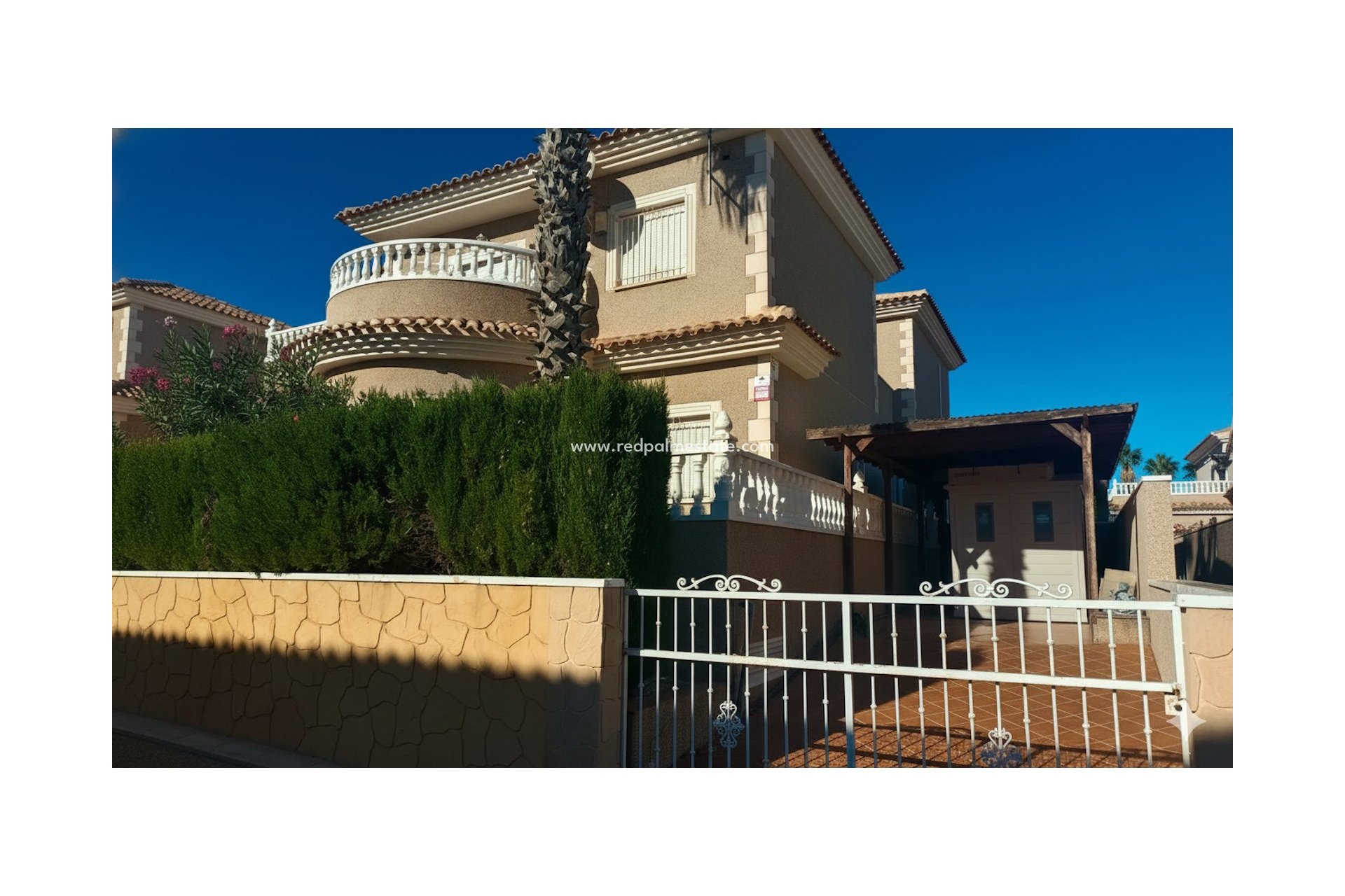 Resale - Villa -
Torrevieja - Los balcones