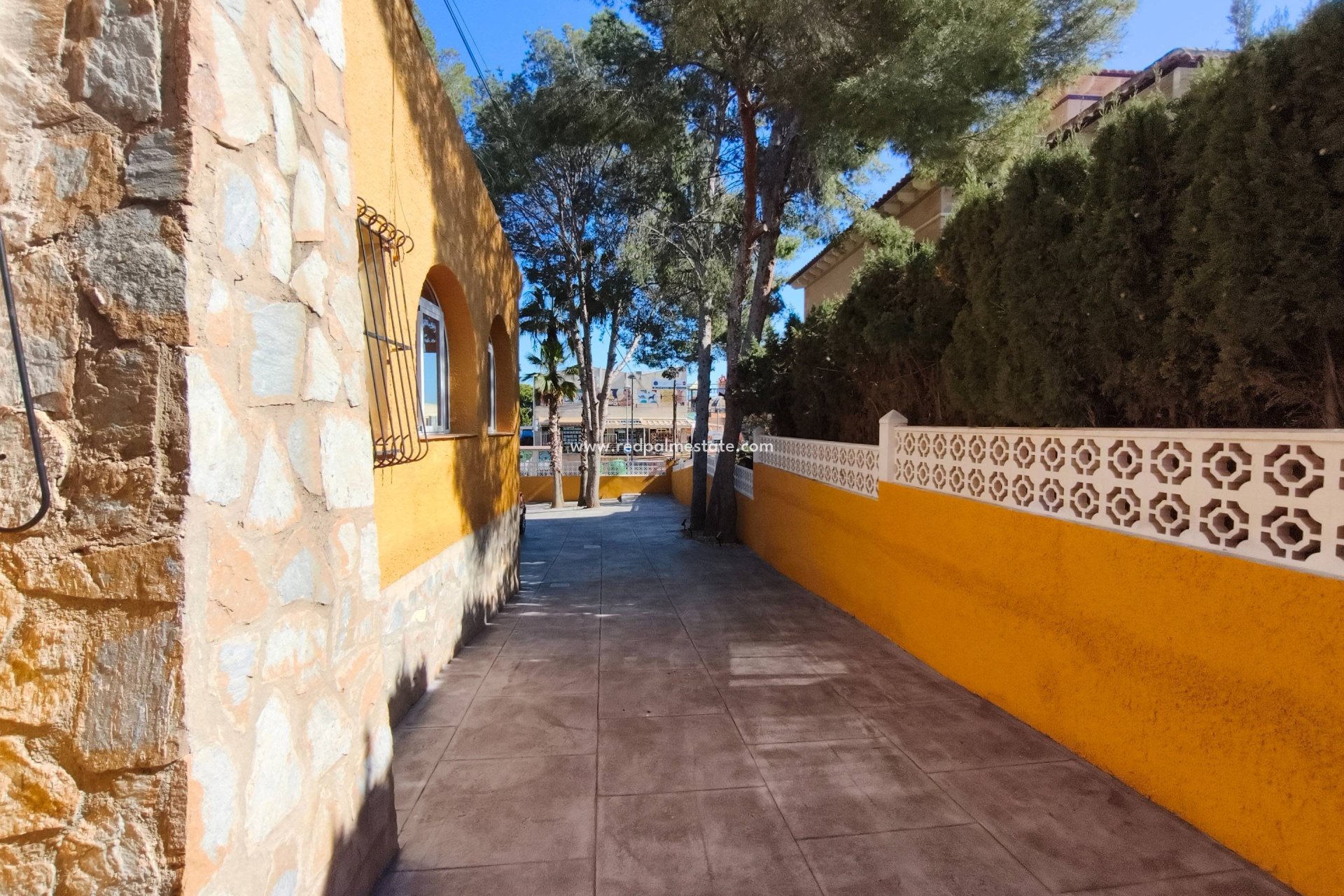 Resale - Villa -
Torrevieja - Los balcones
