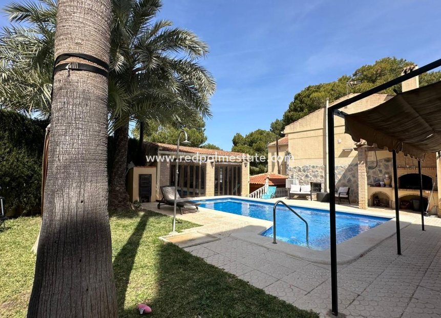 Resale - Villa -
Torrevieja - Los balcones