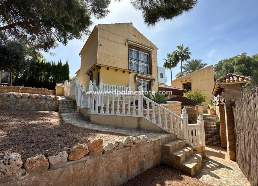 Resale - Villa -
Torrevieja - Los balcones