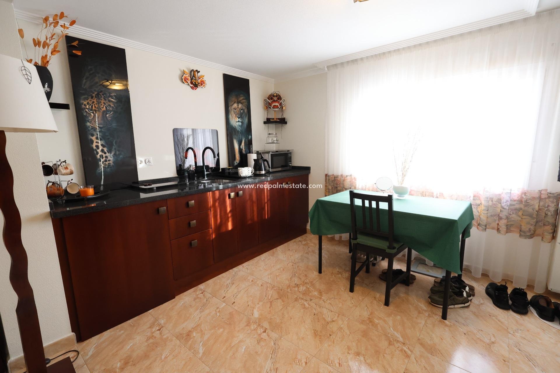 Resale - Villa -
Torrevieja - Los balcones
