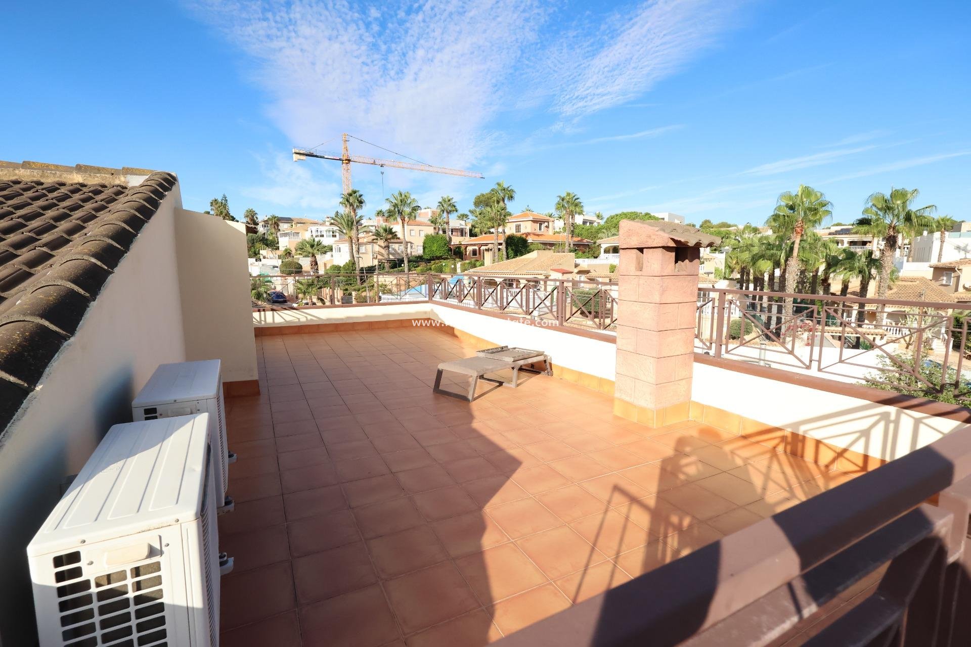 Resale - Villa -
Torrevieja - Los balcones
