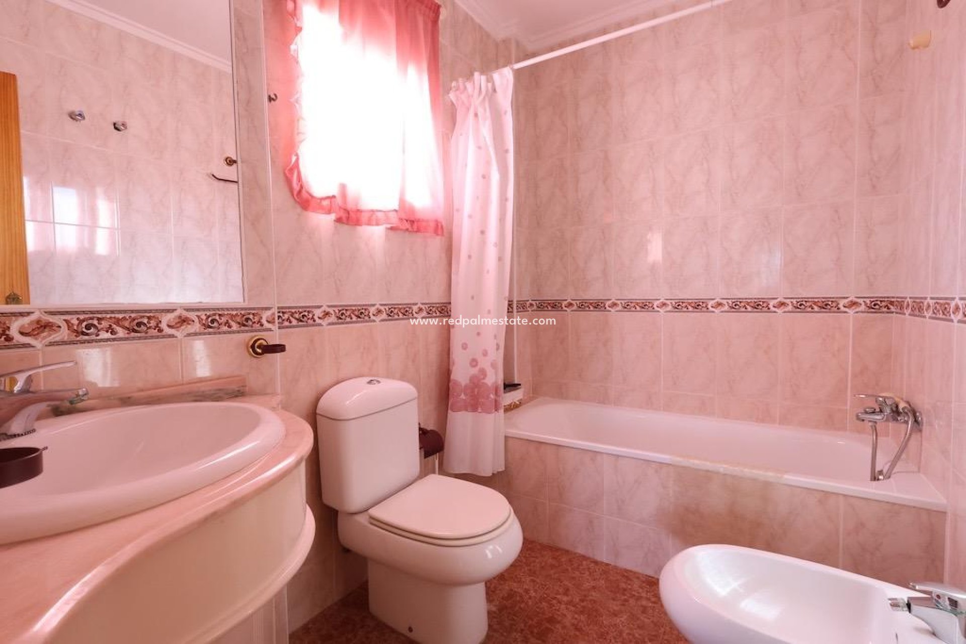 Resale - Villa -
Torrevieja - Los balcones