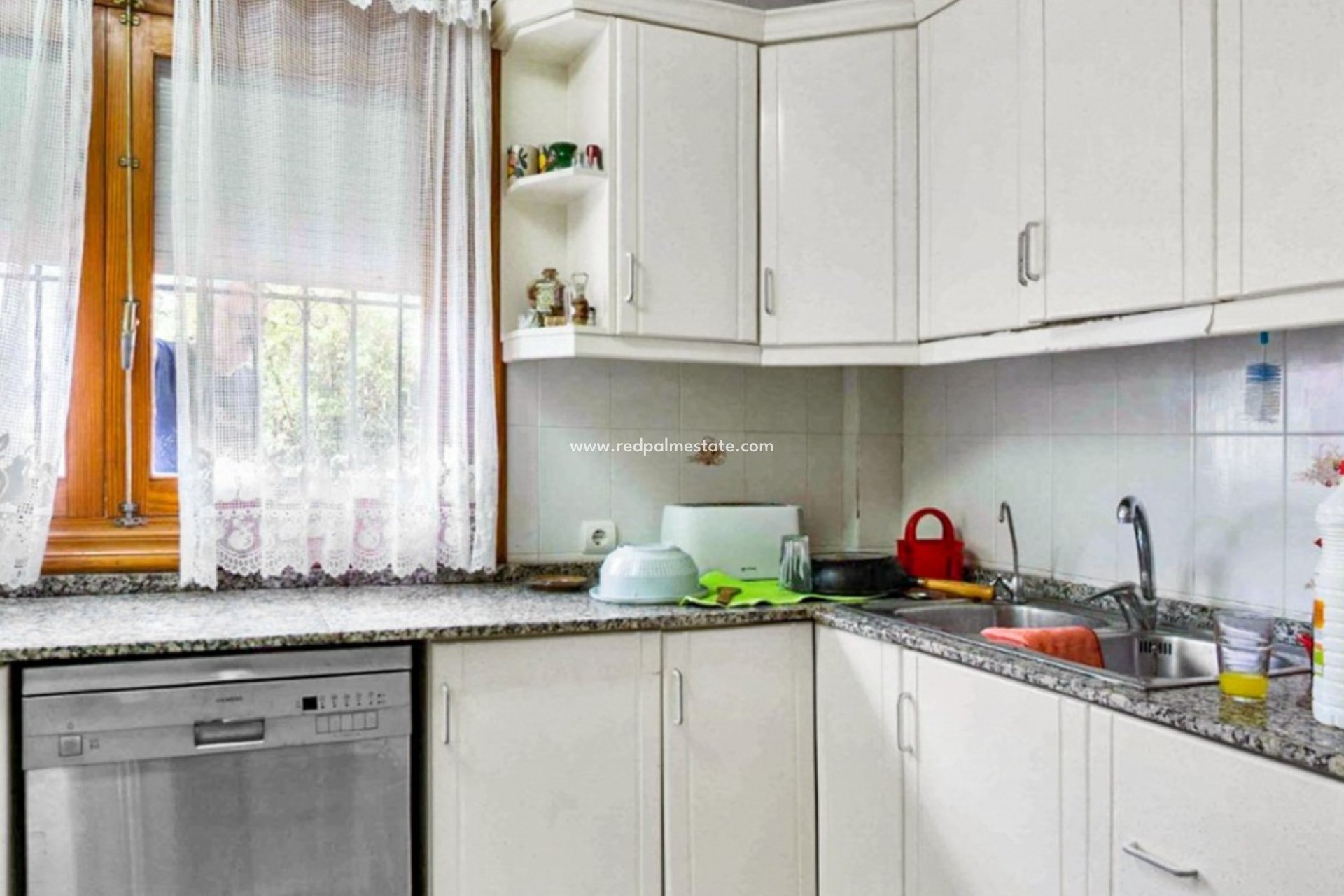 Resale - Villa -
Torrevieja - Los balcones
