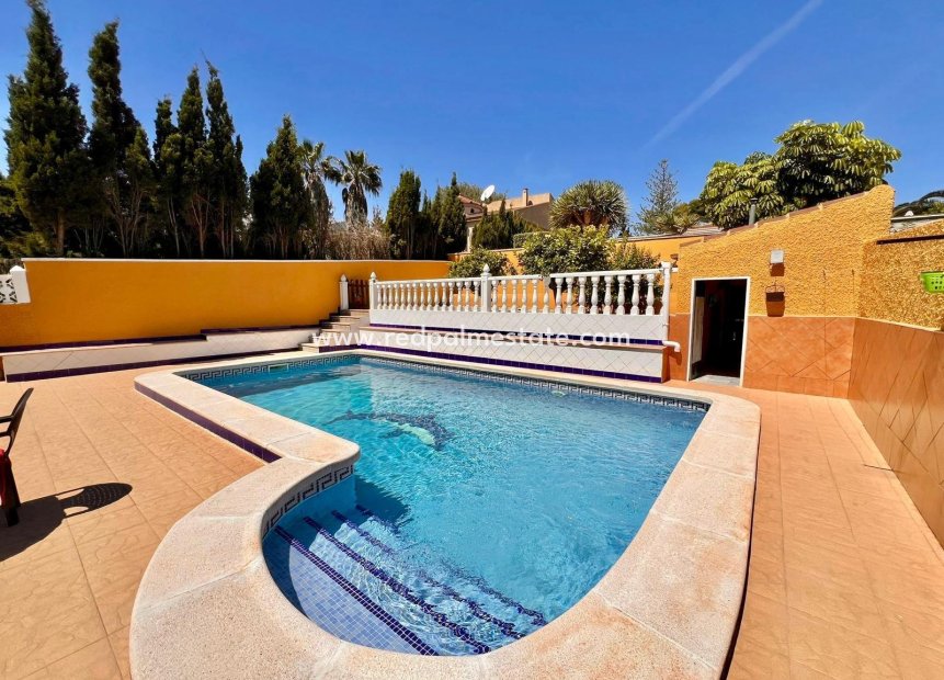 Resale - Villa -
Torrevieja - Los balcones