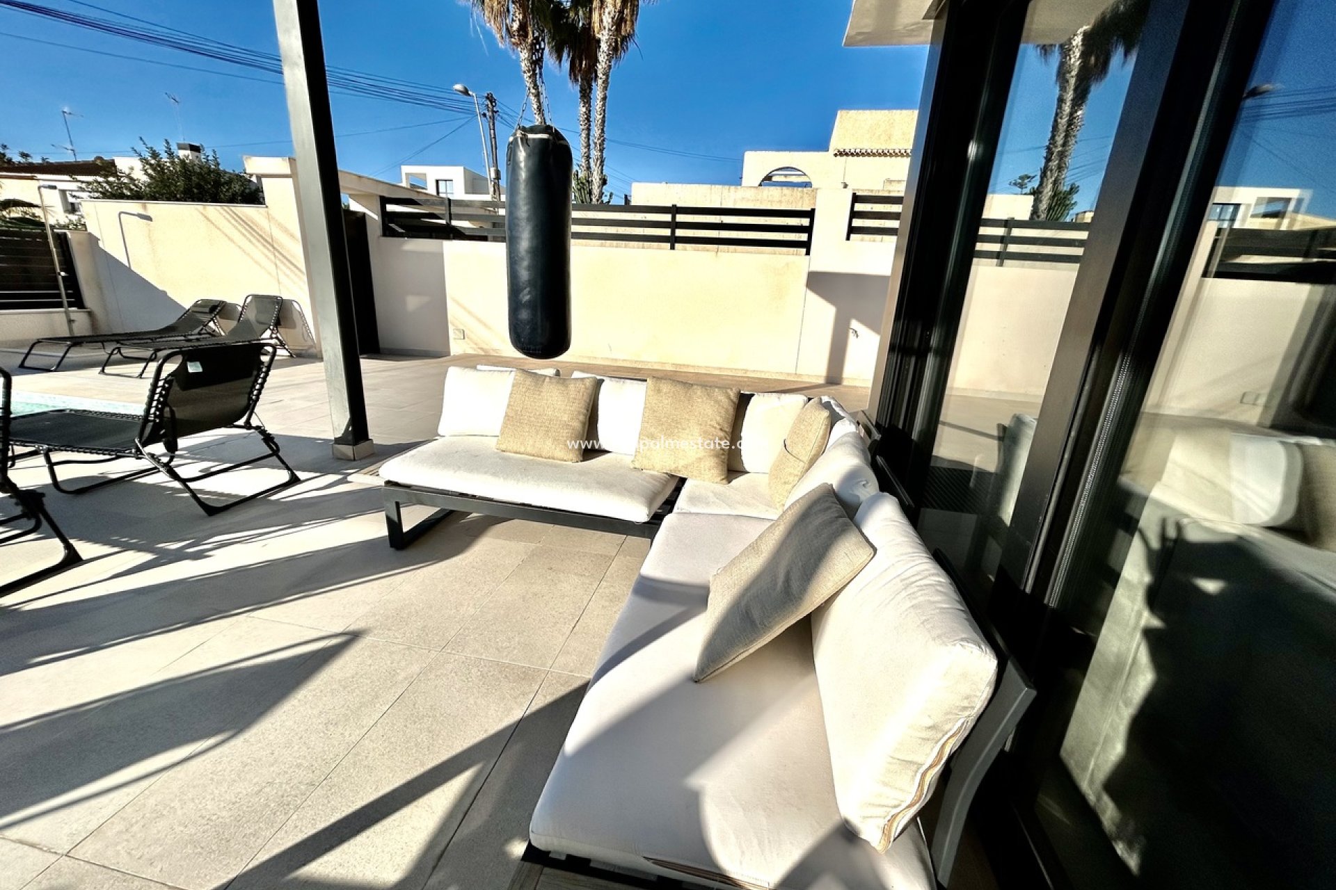 Resale - Villa -
Torrevieja - Los balcones
