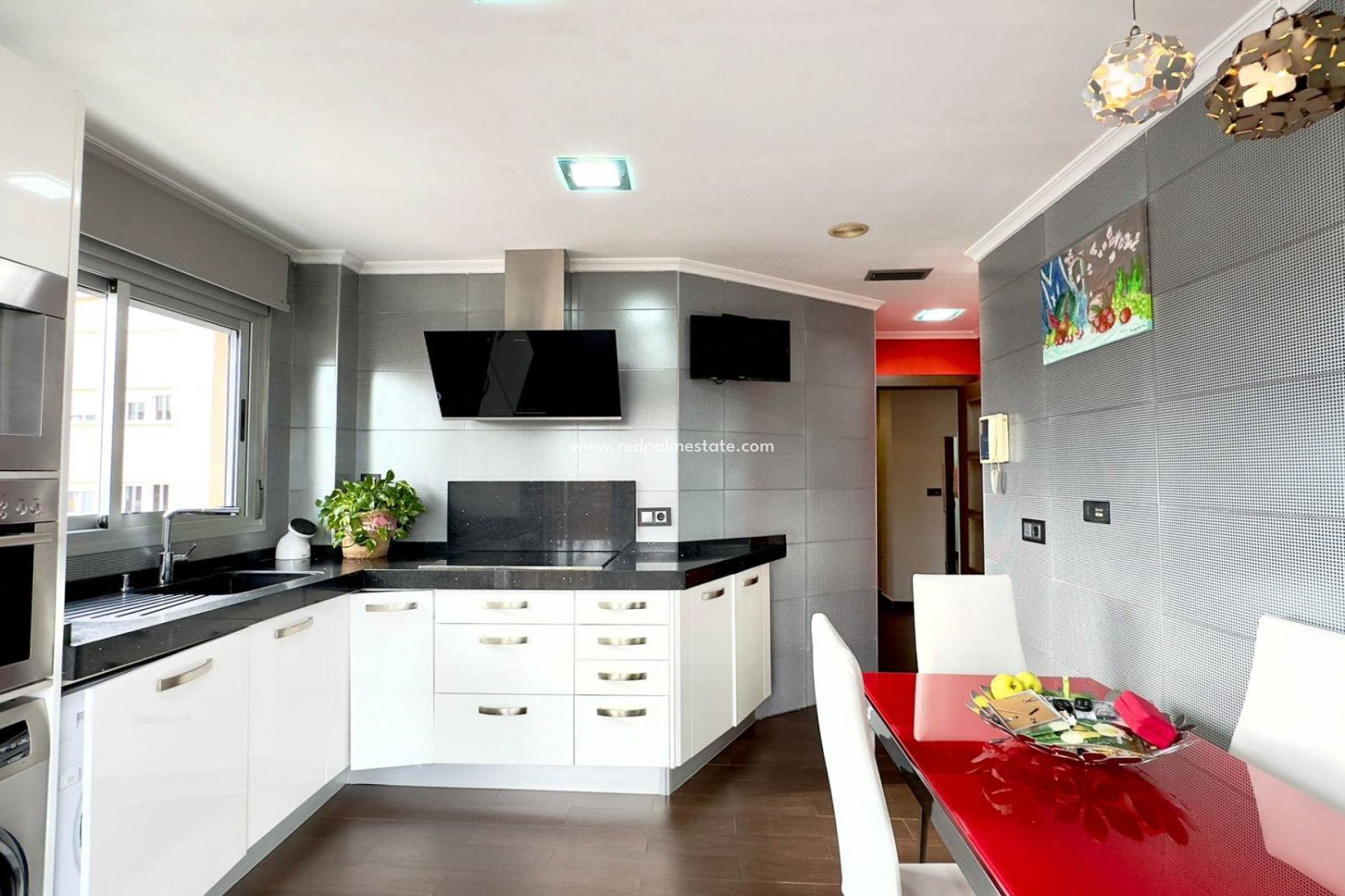 Resale - Villa -
Torrevieja - Nueva Torrevieja - Aguas Nuevas