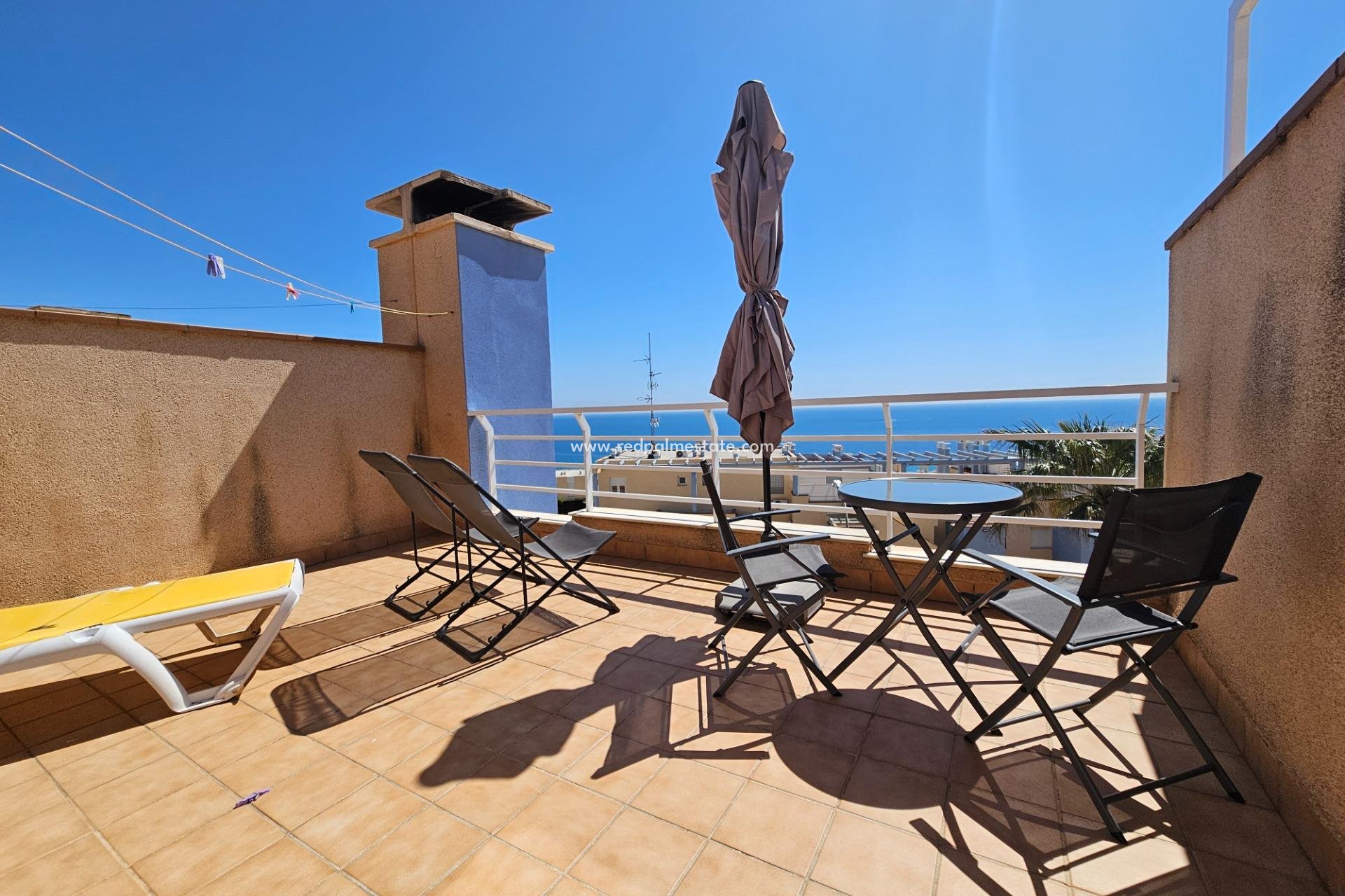 Resale - Villa -
Torrevieja - Punta prima